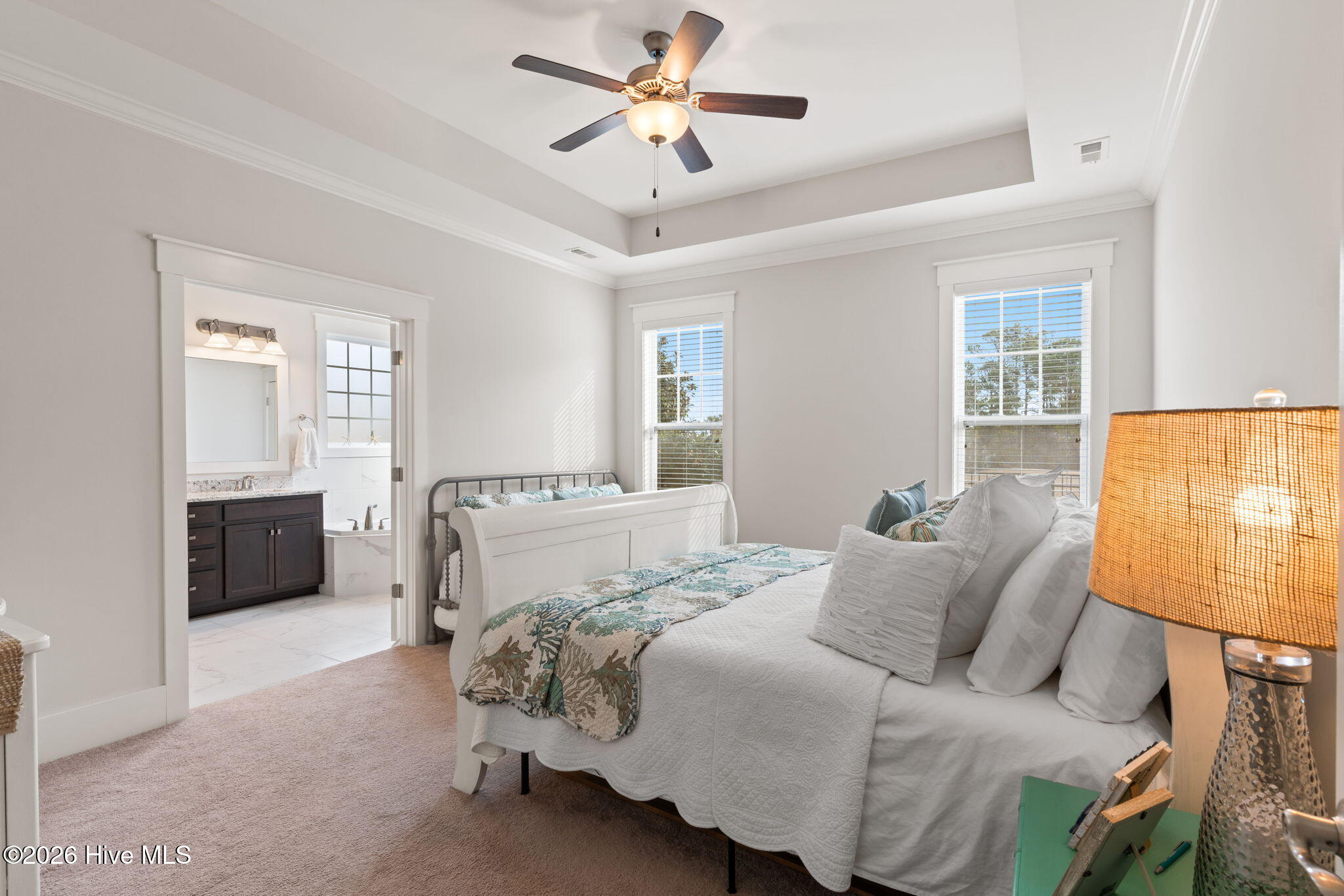 100555251 | Photo 24