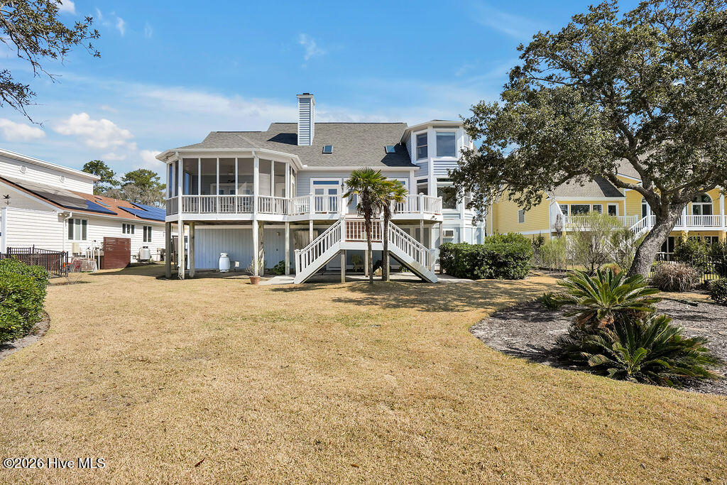 100563710 | Photo 55