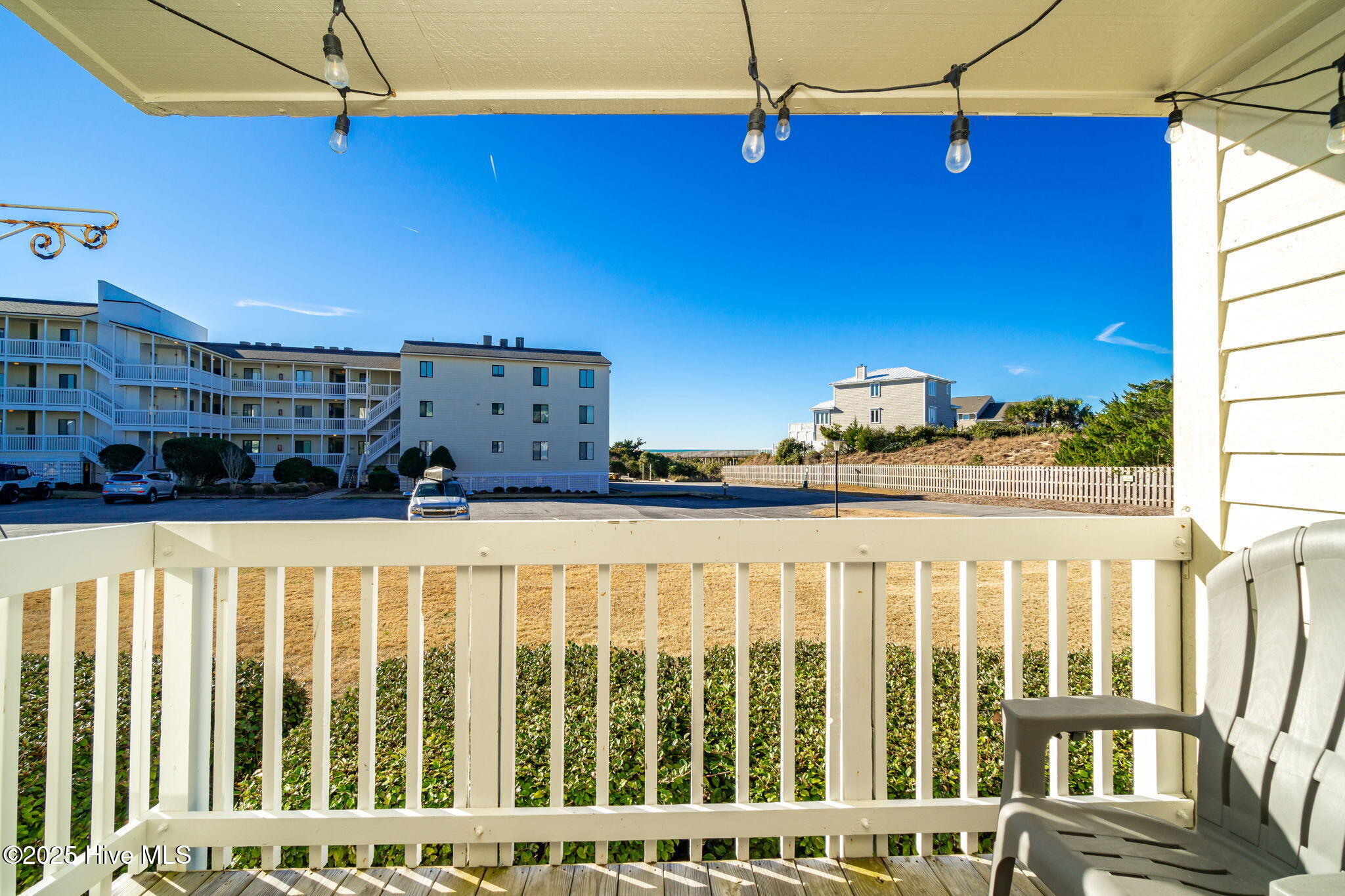 100490191 | Photo 13