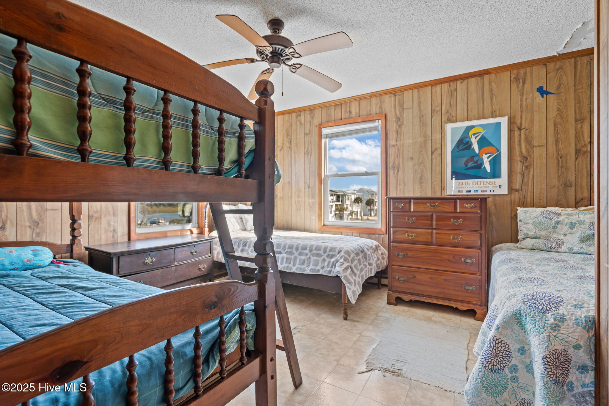 100539644 | Photo 46