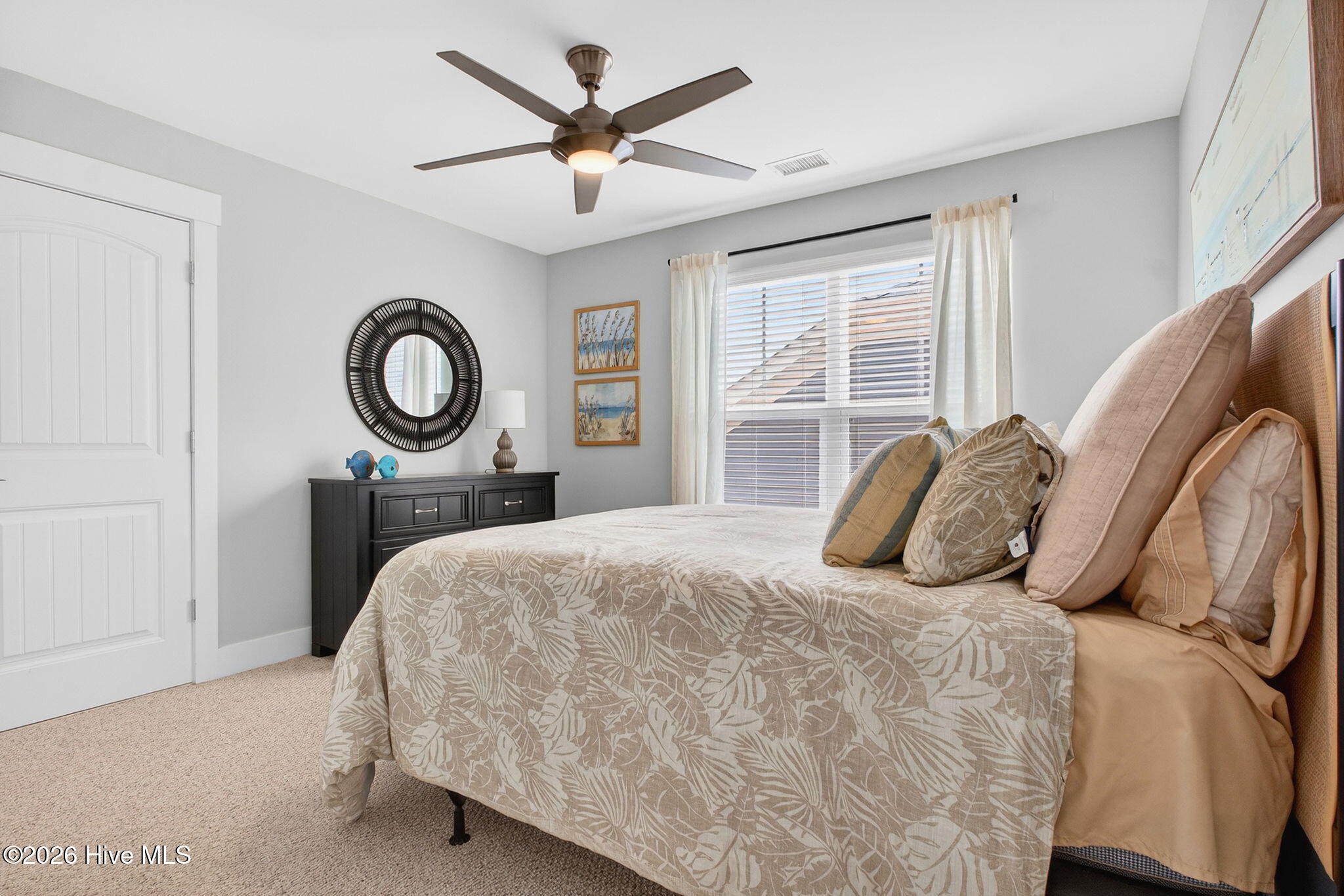 100559730 | Photo 46