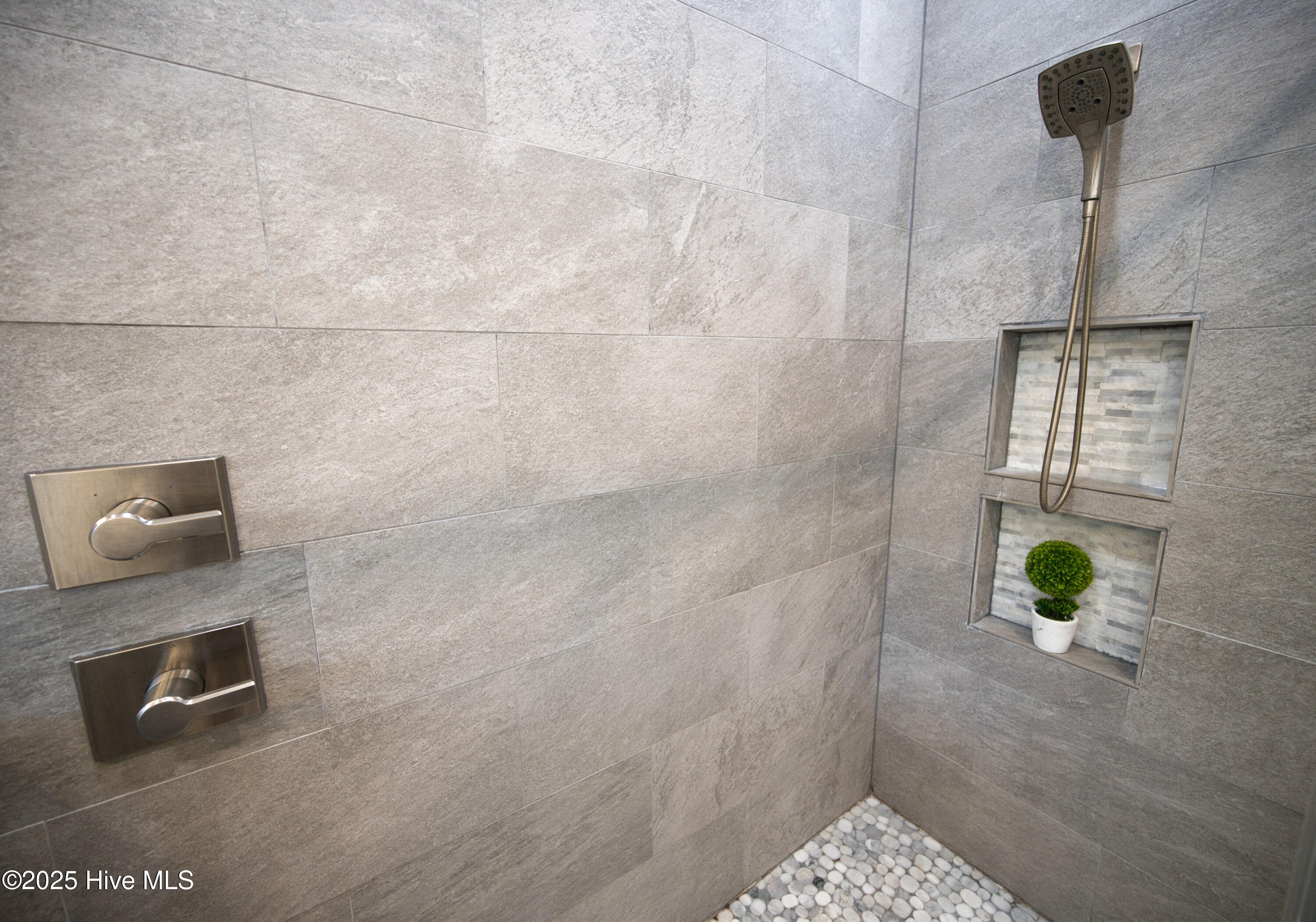 100546521 | Photo 53