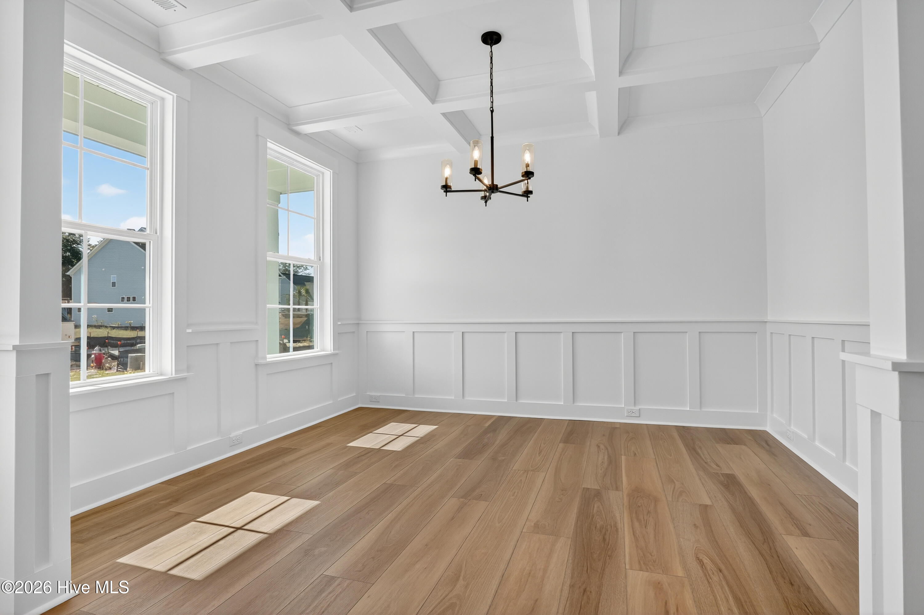 100550264 | Photo 10