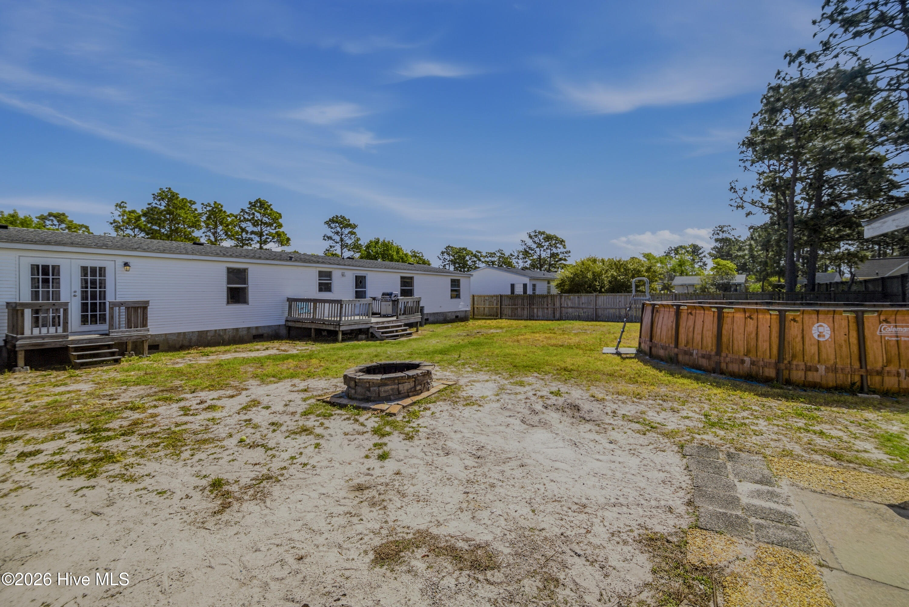 100566324 | Photo 44