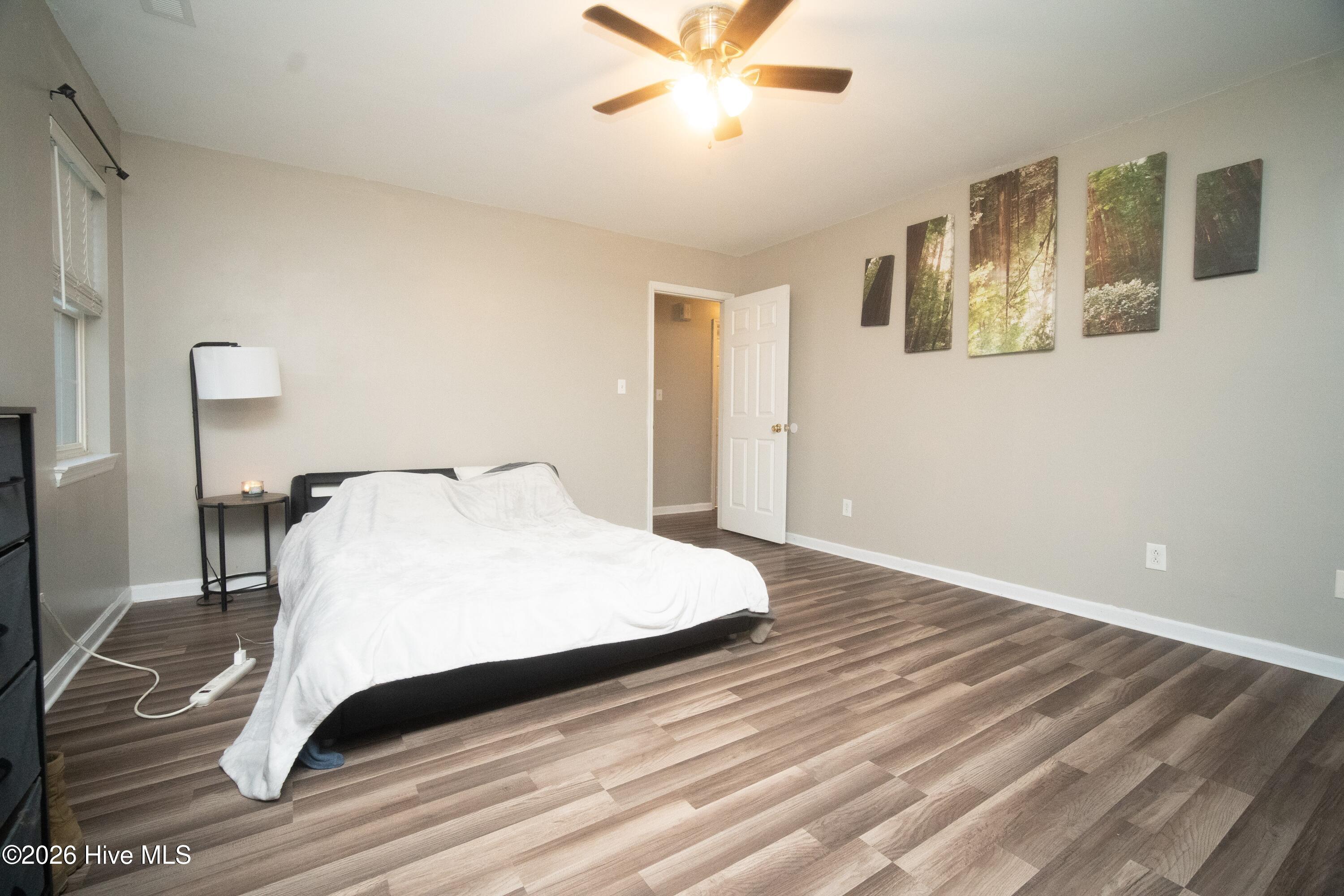 100552332 | Photo 24