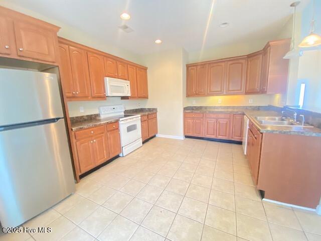 8825 Wadsworth Drive, Calabash, NC 28467 – photo 14: 8825 wadsworth kitchen 3