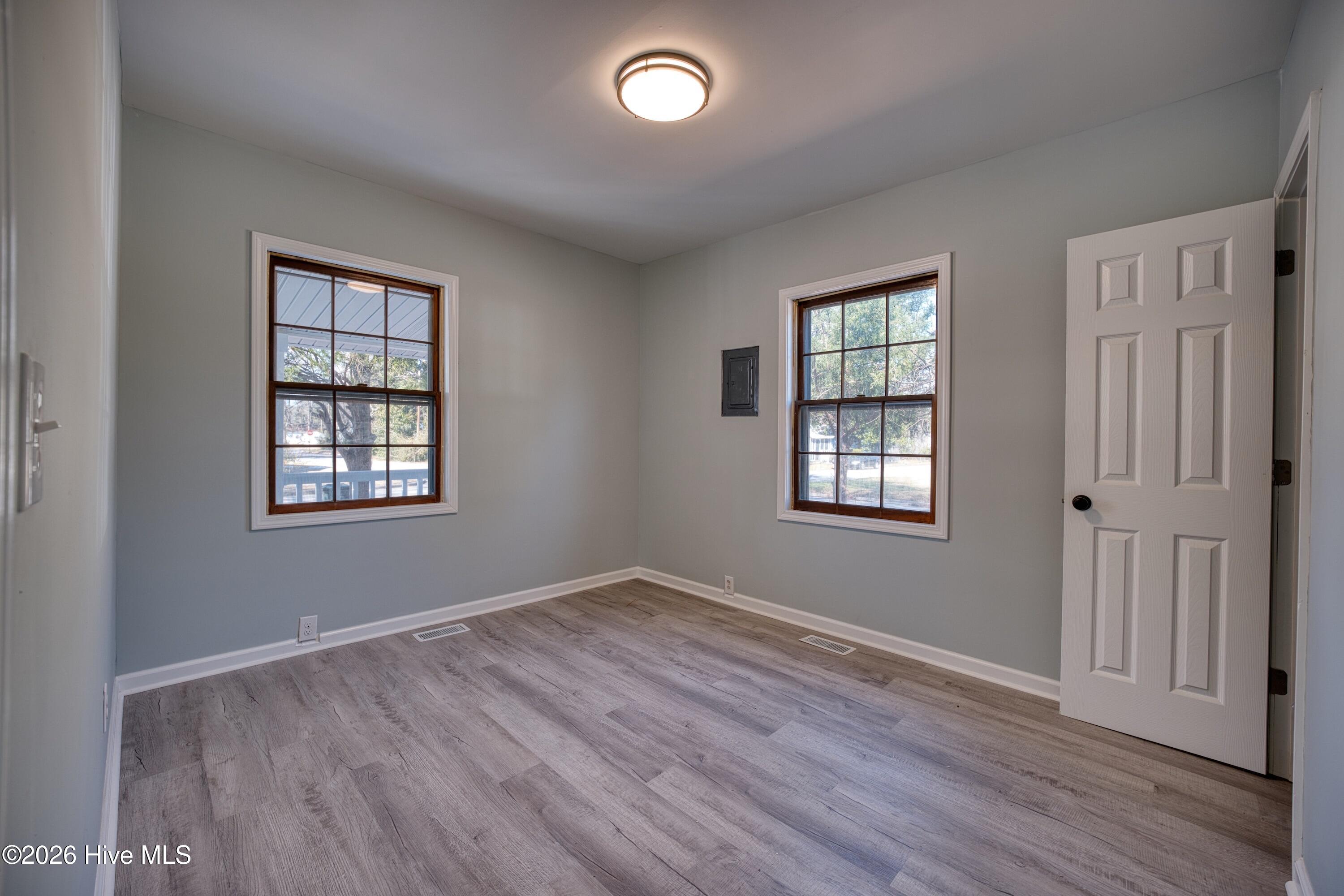 Undisclosed Address, Farmville, NC, 27828