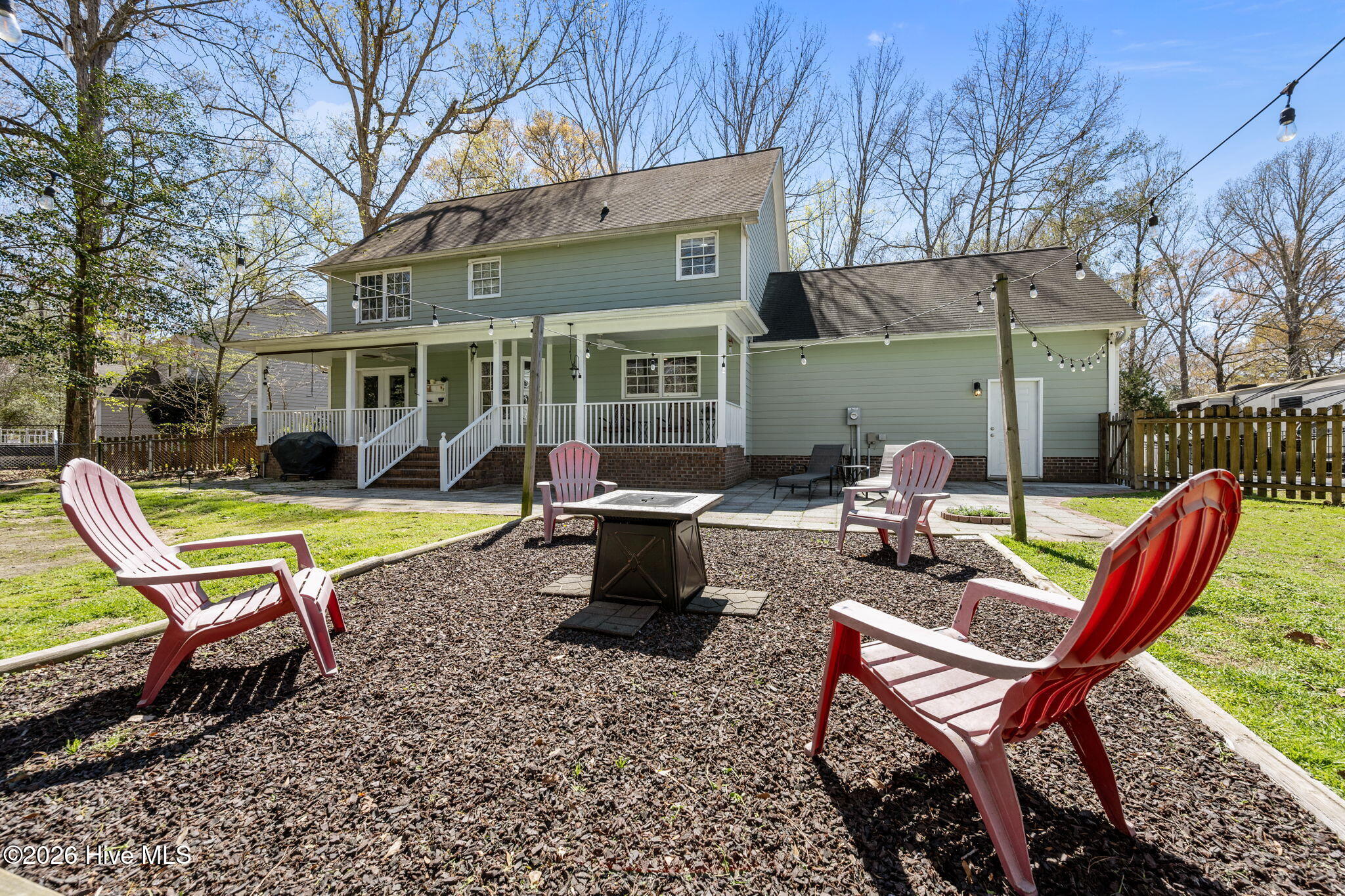 100561787 | Photo 49