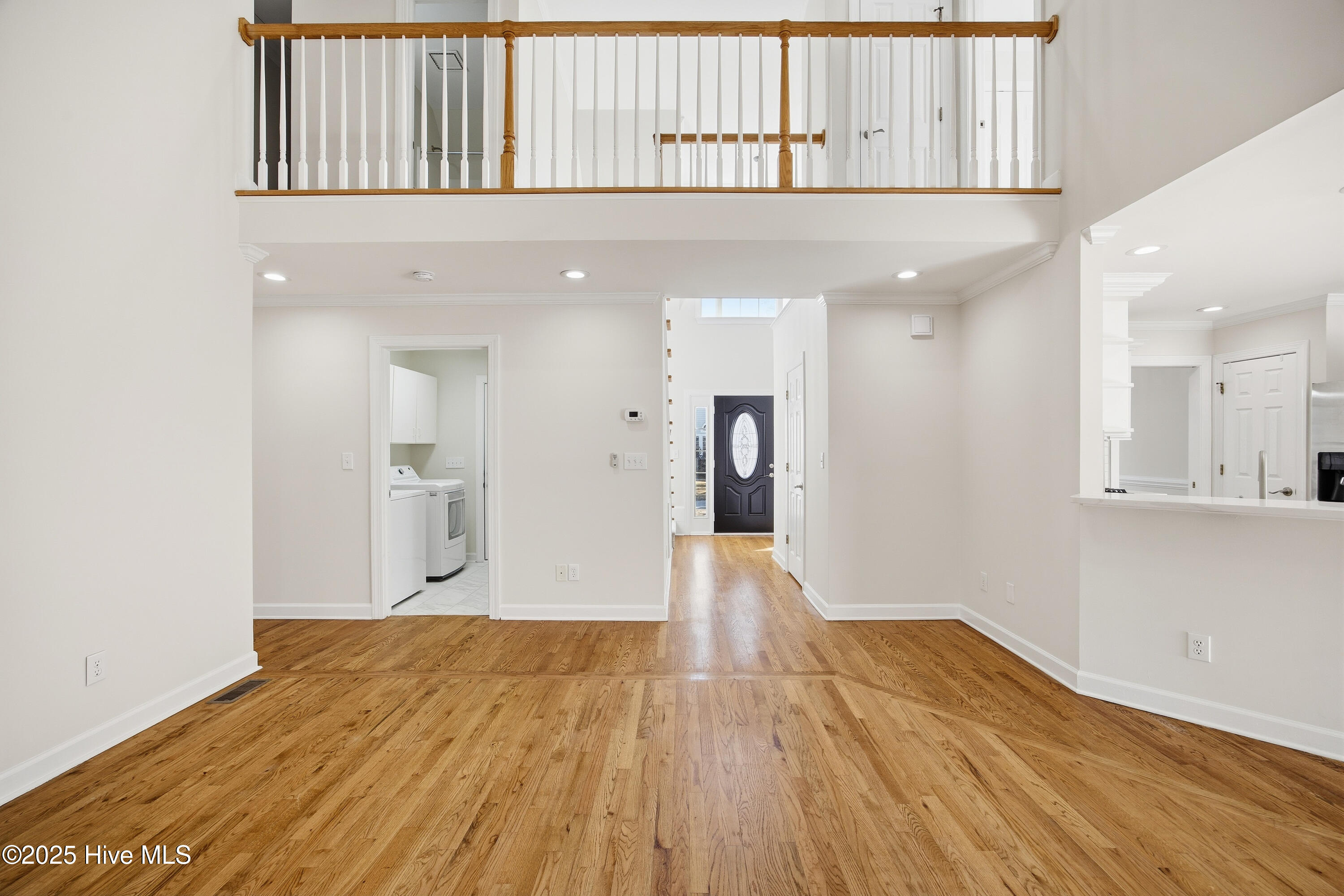 100545806 | Photo 18