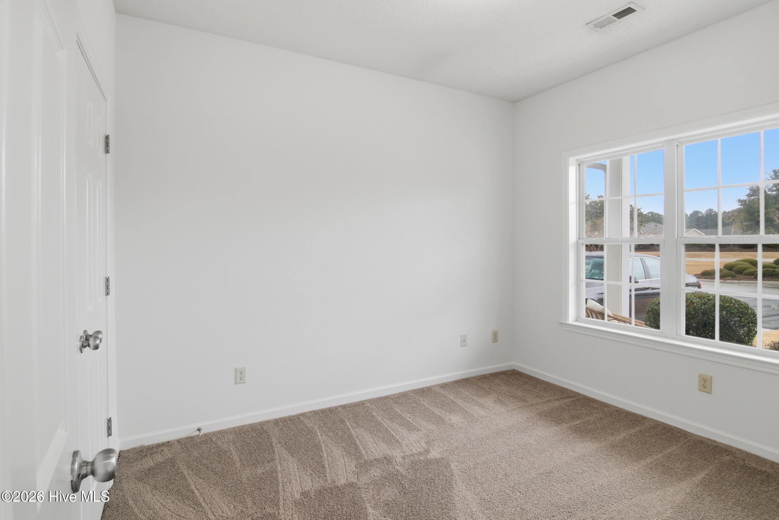 100554409 | Photo 28