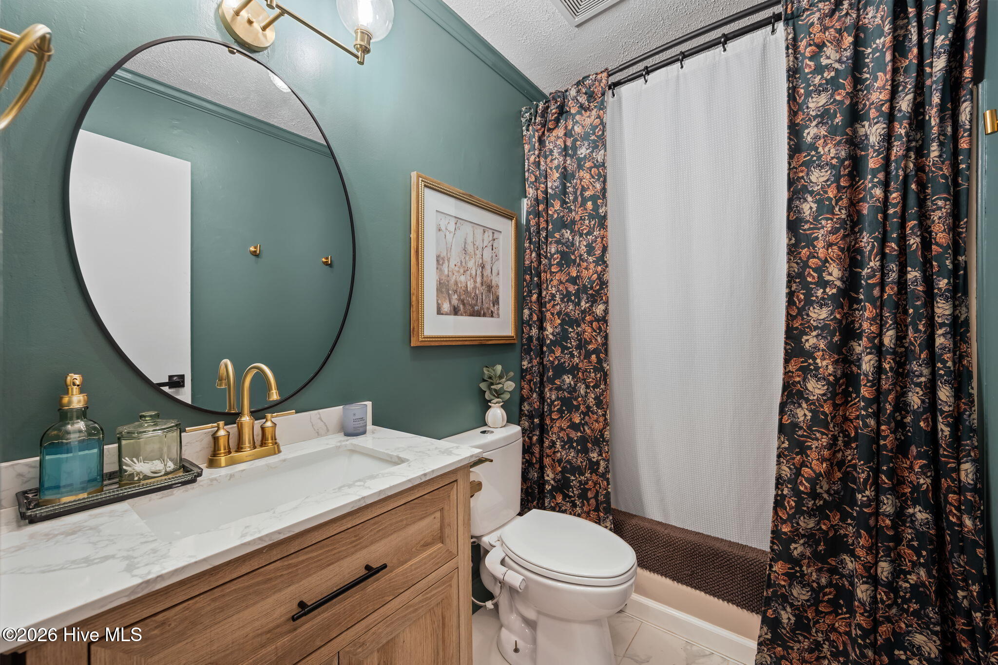 100559332 | Photo 19