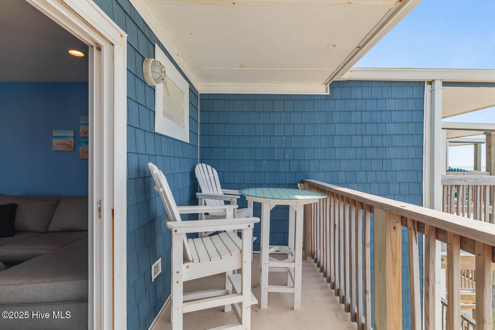 100505296 | Photo 30