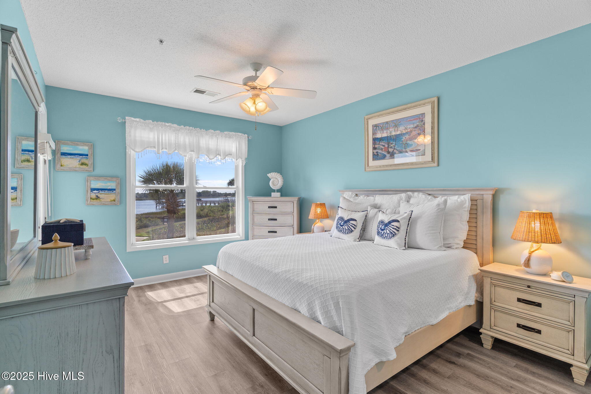 100531707 | Photo 16