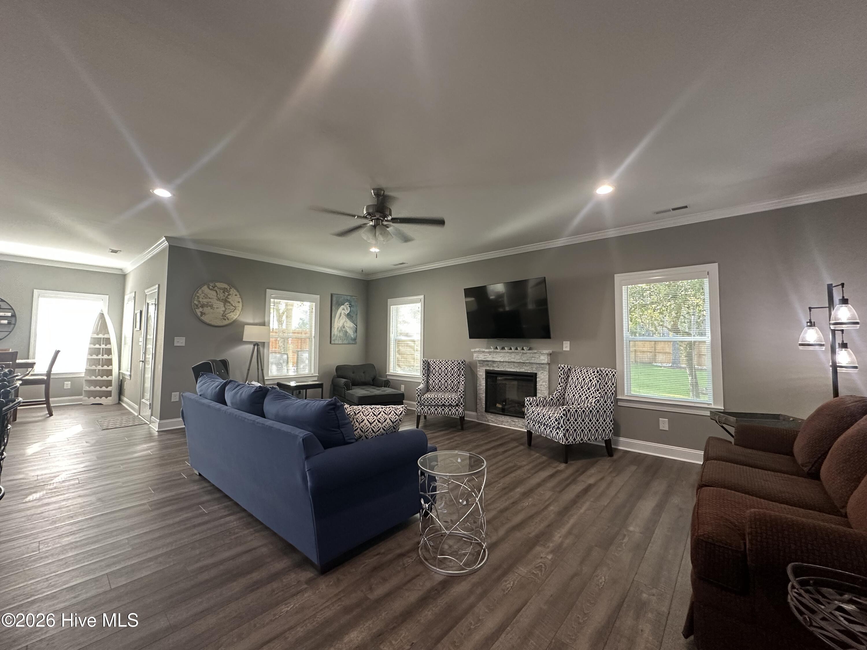 225 Winding Creek Way,Hubert