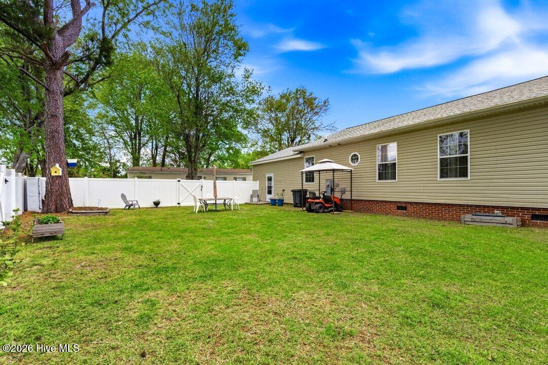 100566216 | Photo 29