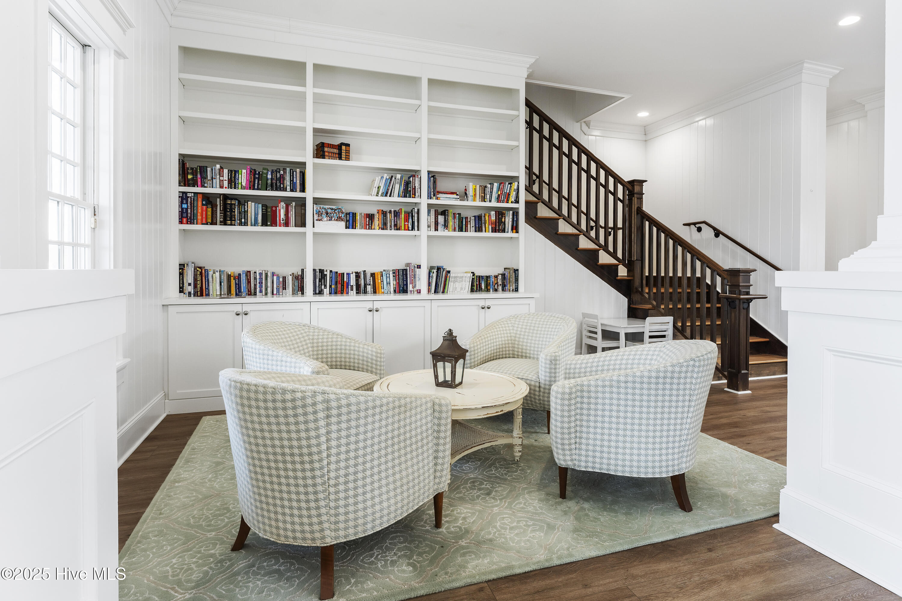 100524767 | Photo 70