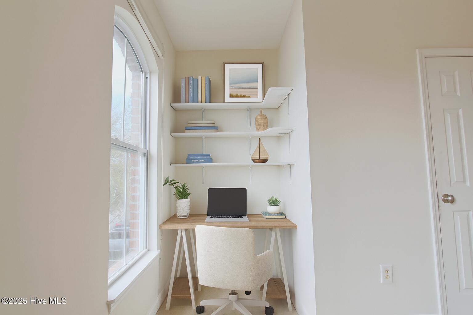 100478733 | Photo 27