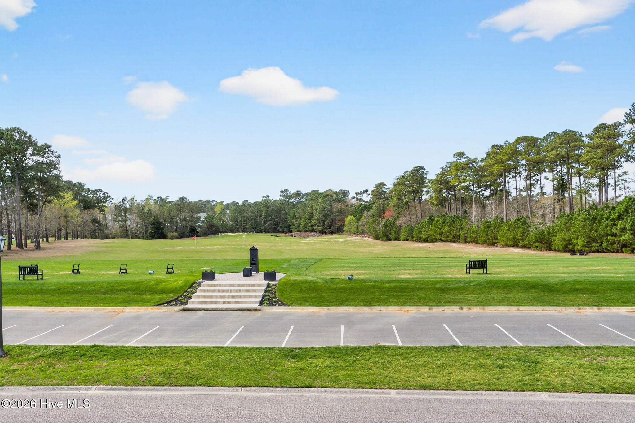 100561397 | Photo 33