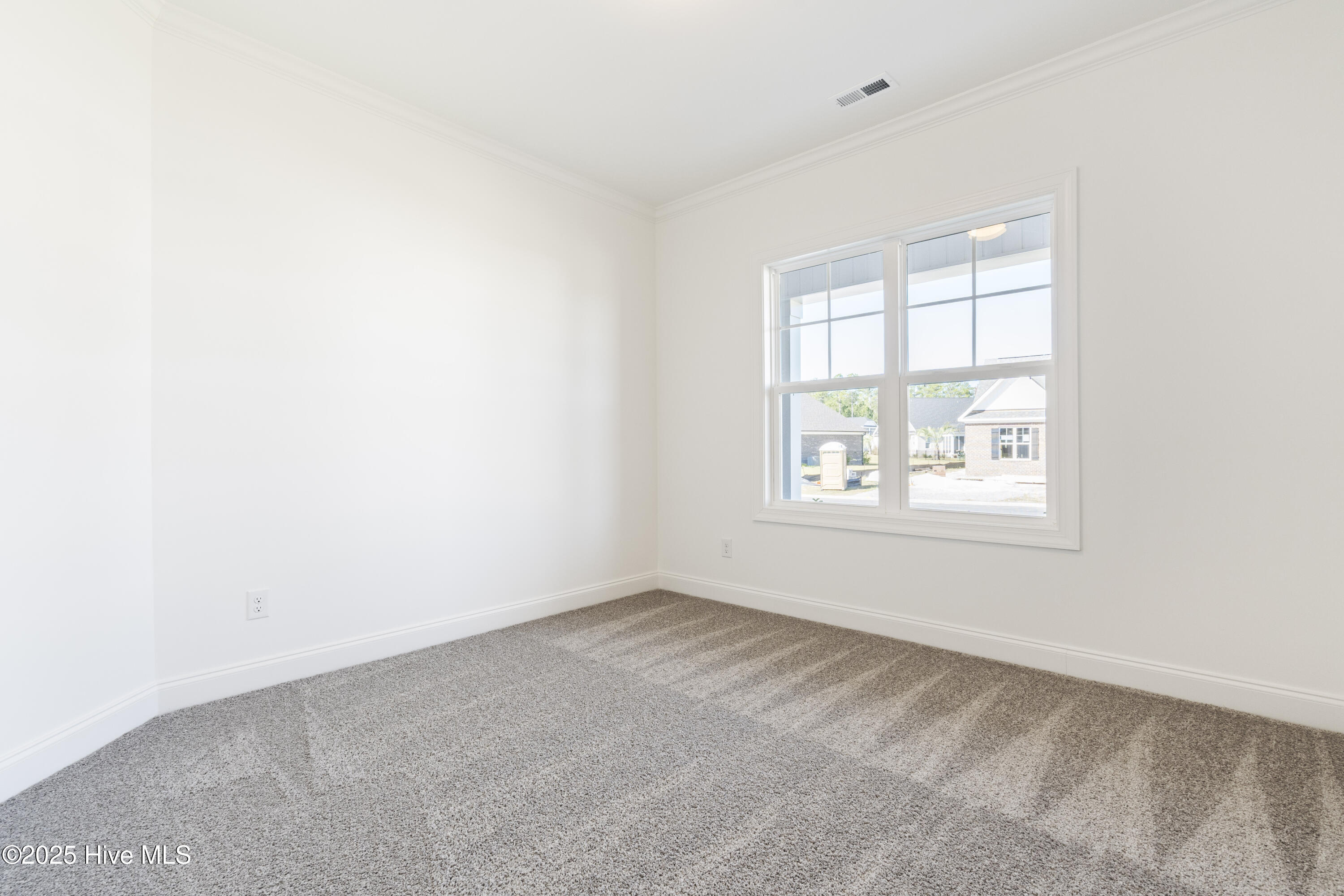 100517740 | Photo 23