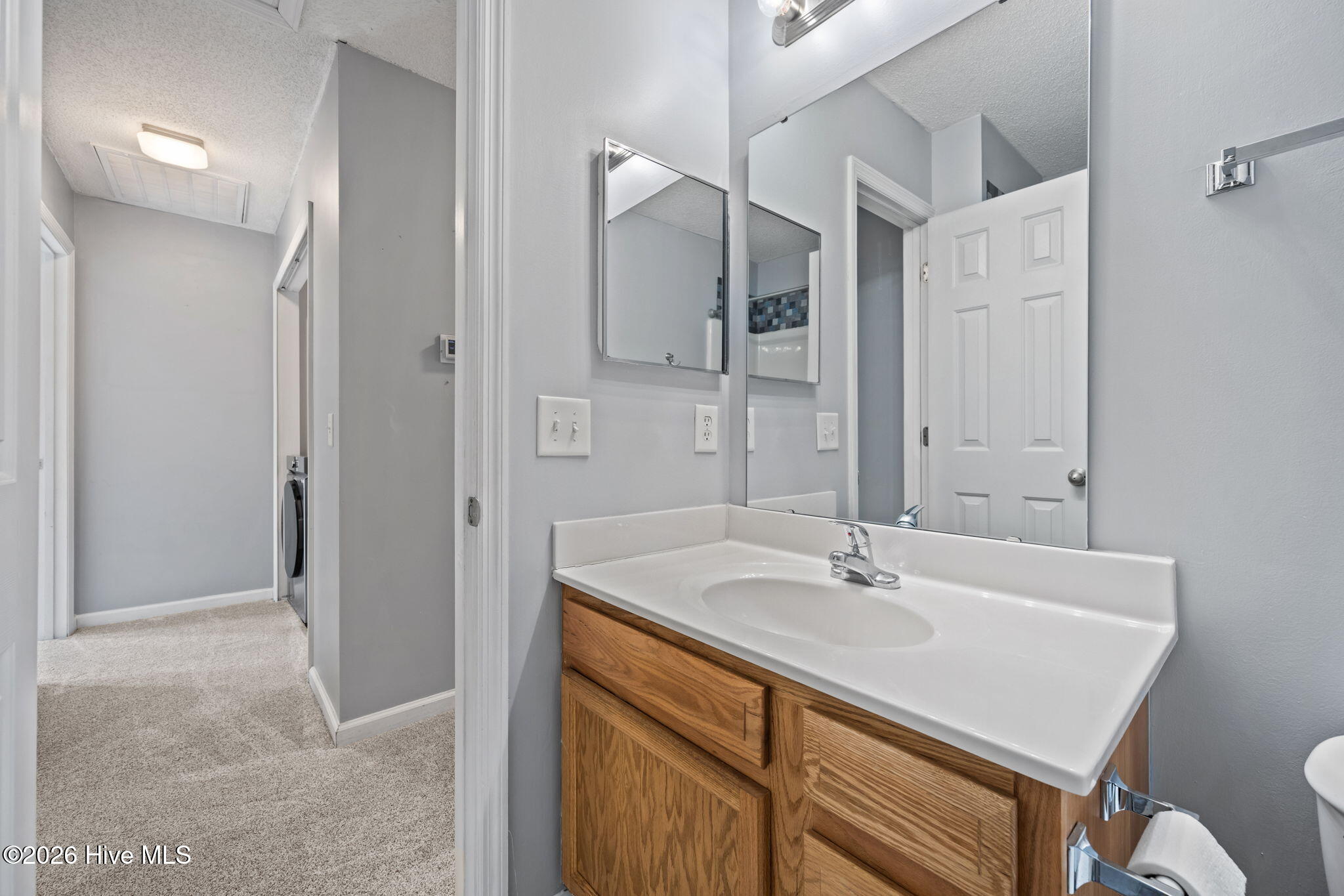 100552241 | Photo 33