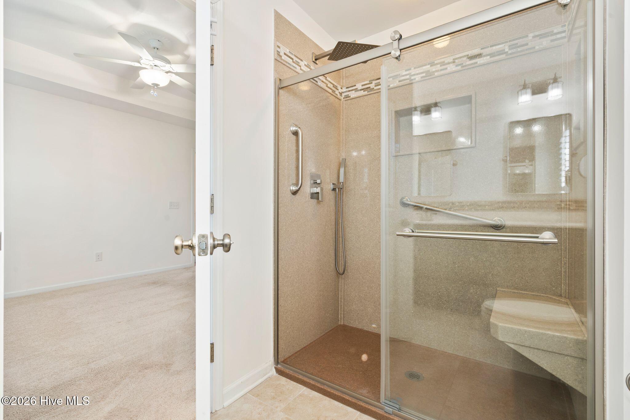 100554578 | Photo 22