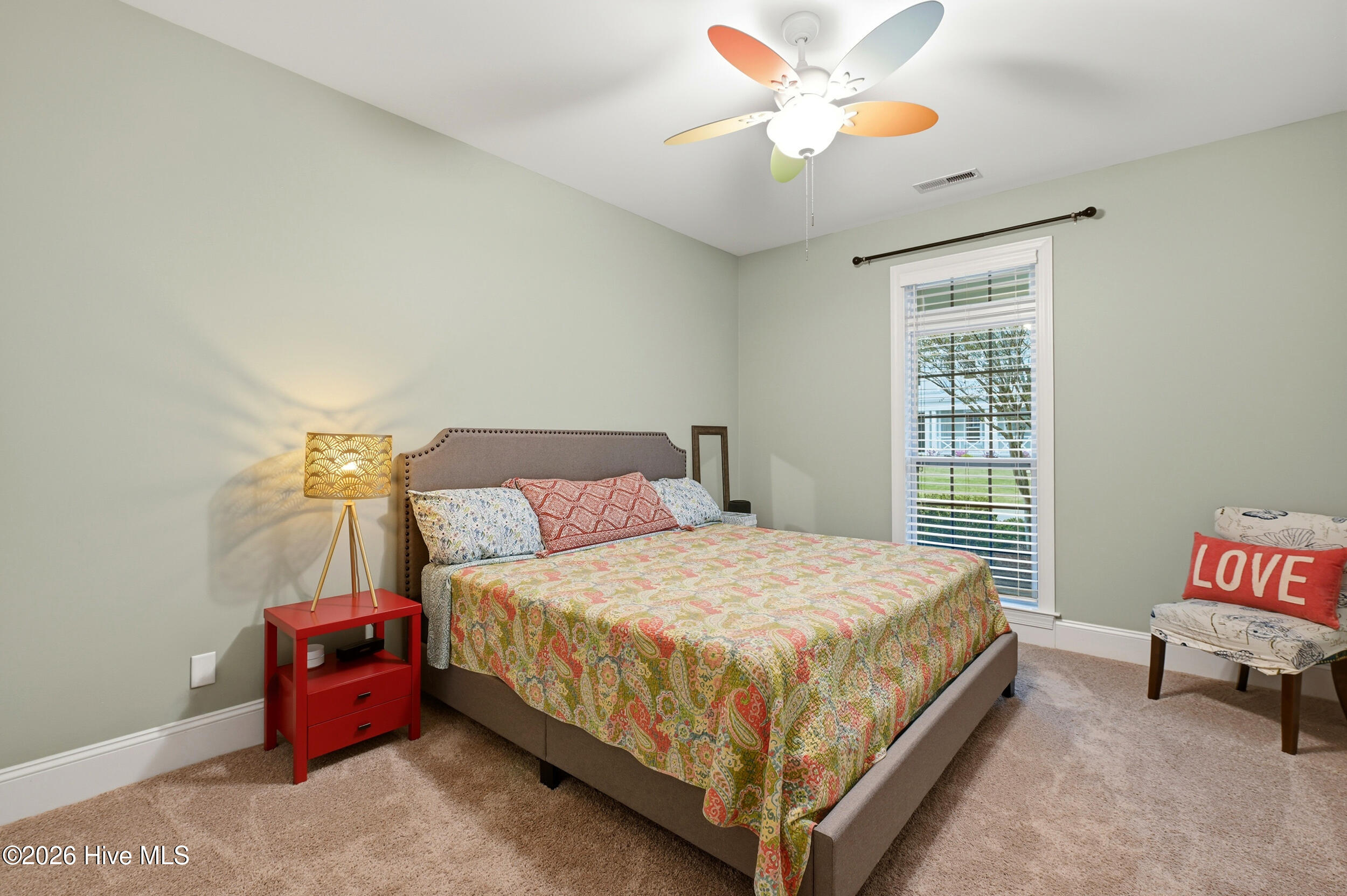 100563166 | Photo 26