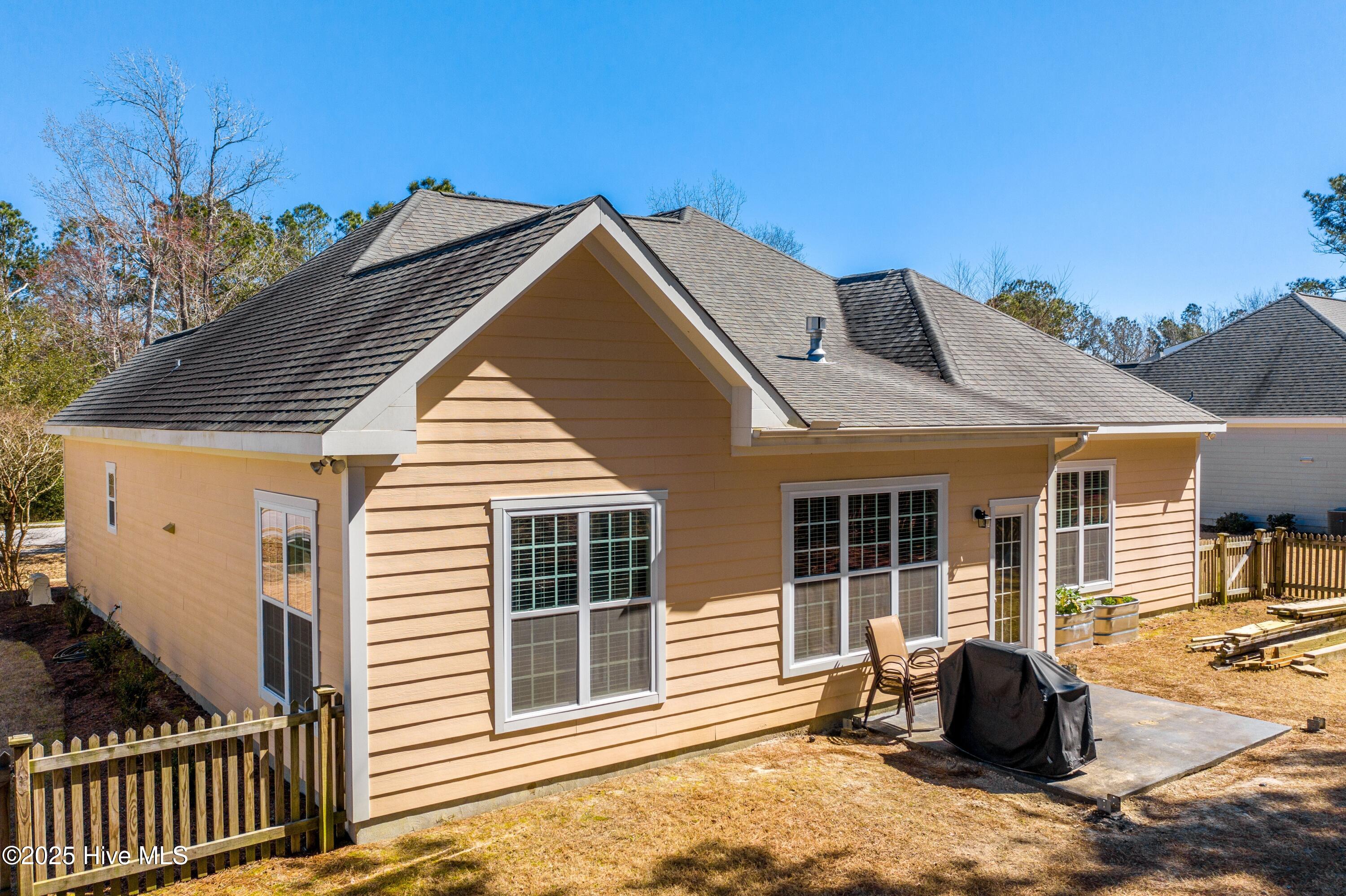 100570166 | Photo 20