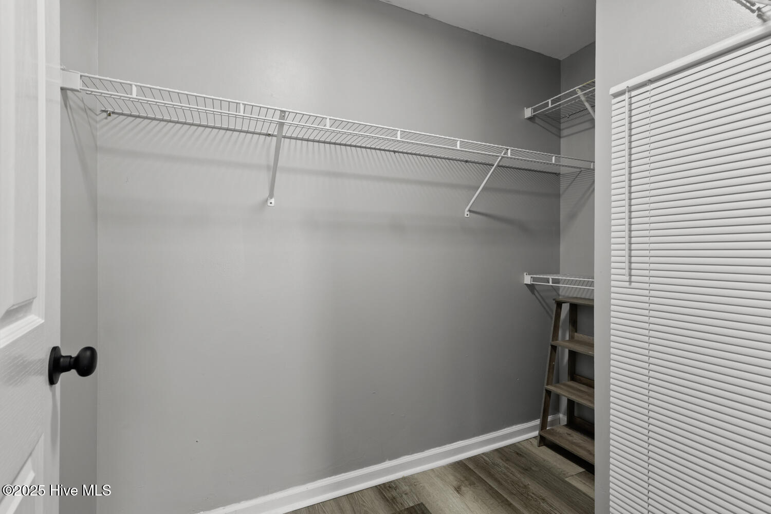 100545745 | Photo 18