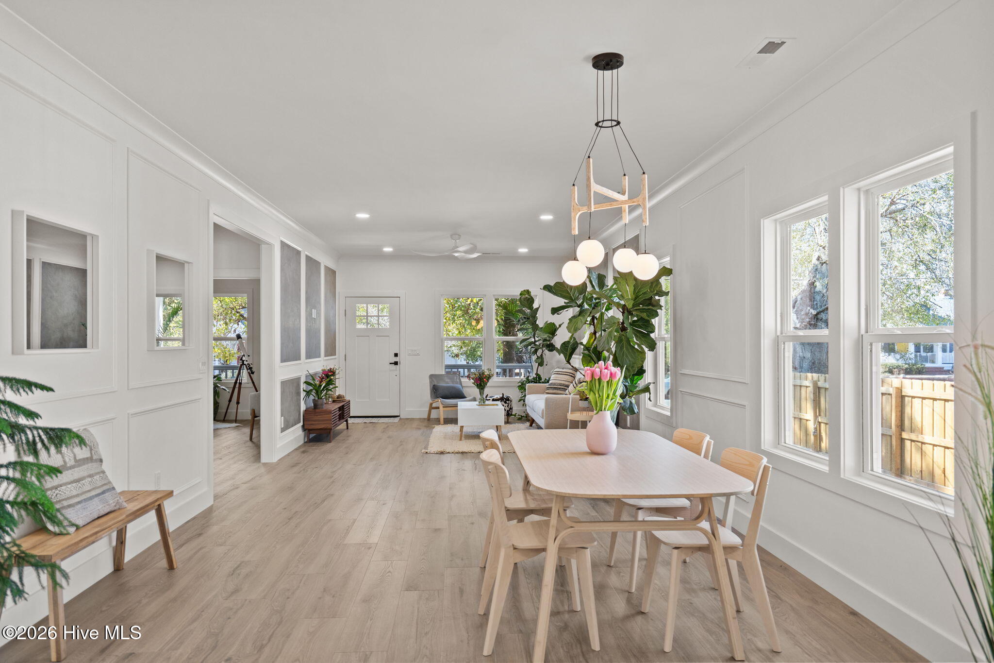 100553901 | Photo 13