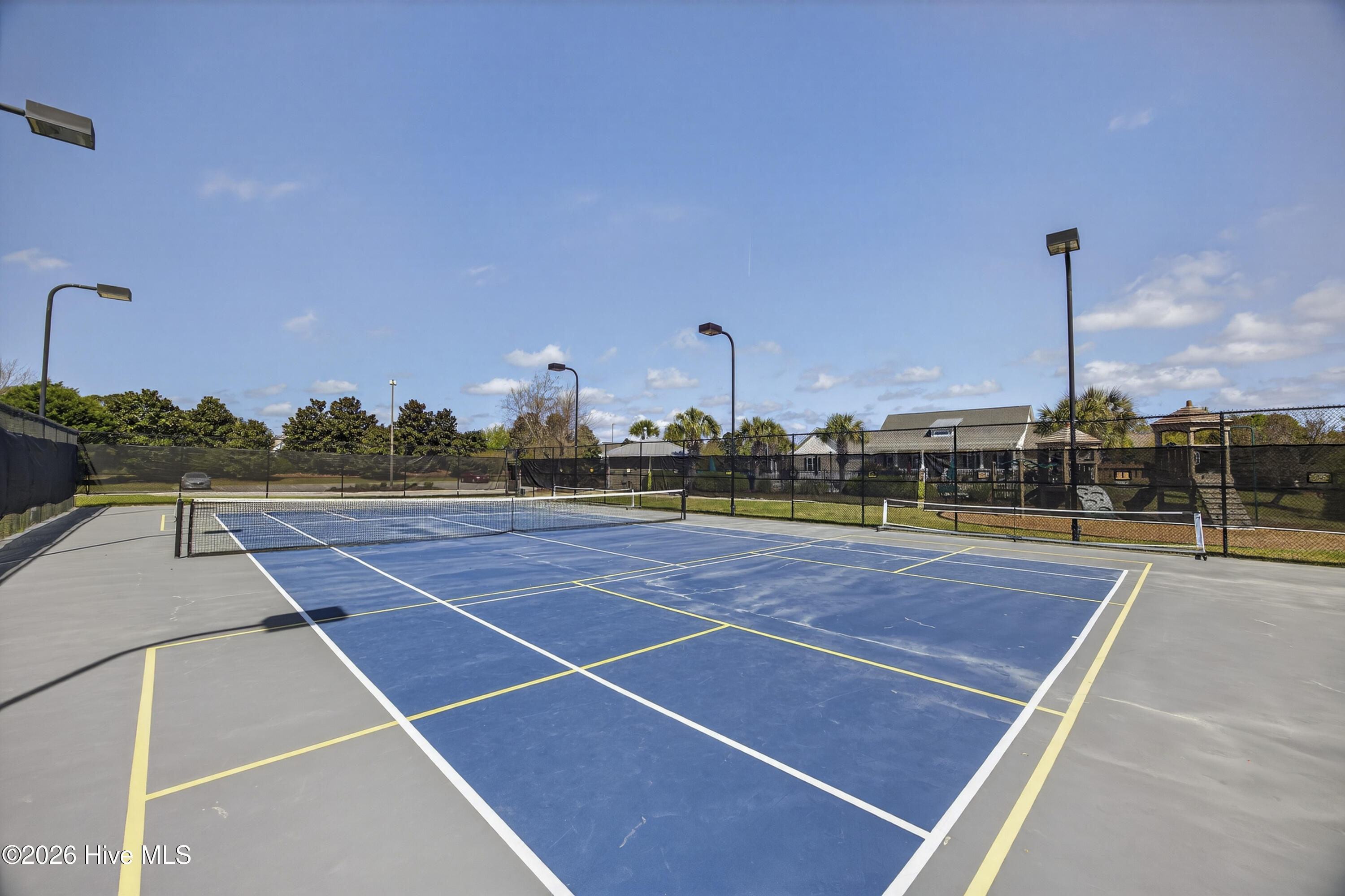 100564914 | Photo 48