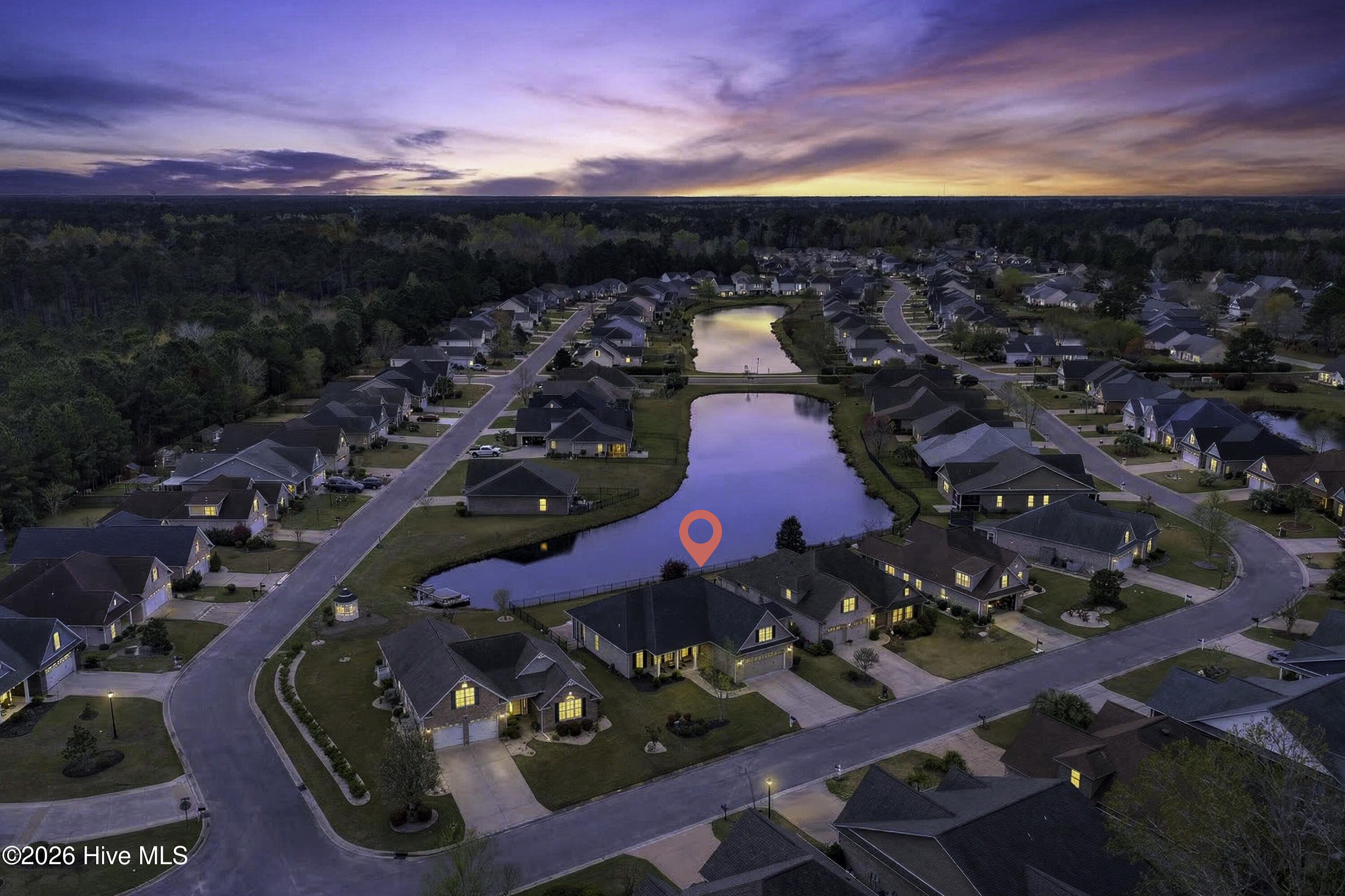 100562177 | Photo 22