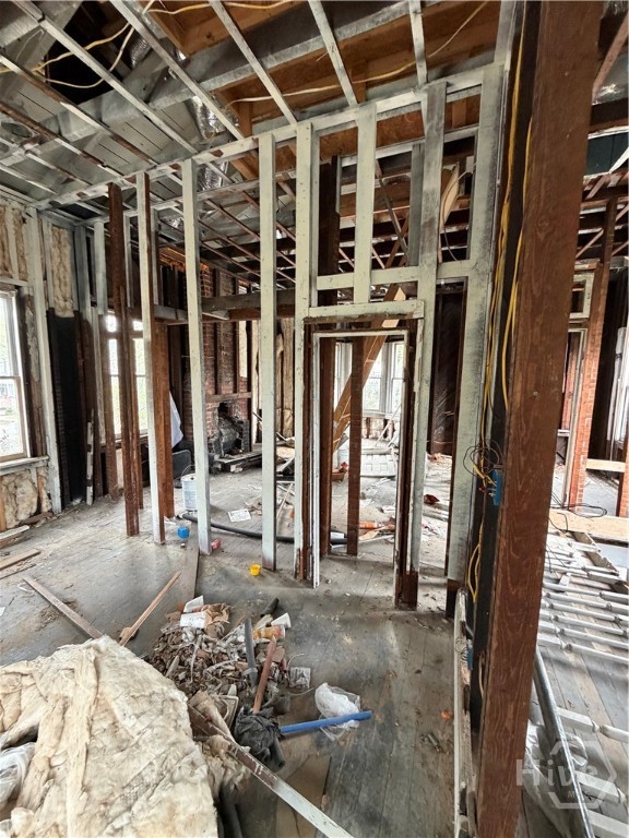 Homes for sale in Savannah, GA | 217 E 38th St, Savannah, GA 31401 | MLS# SA348676