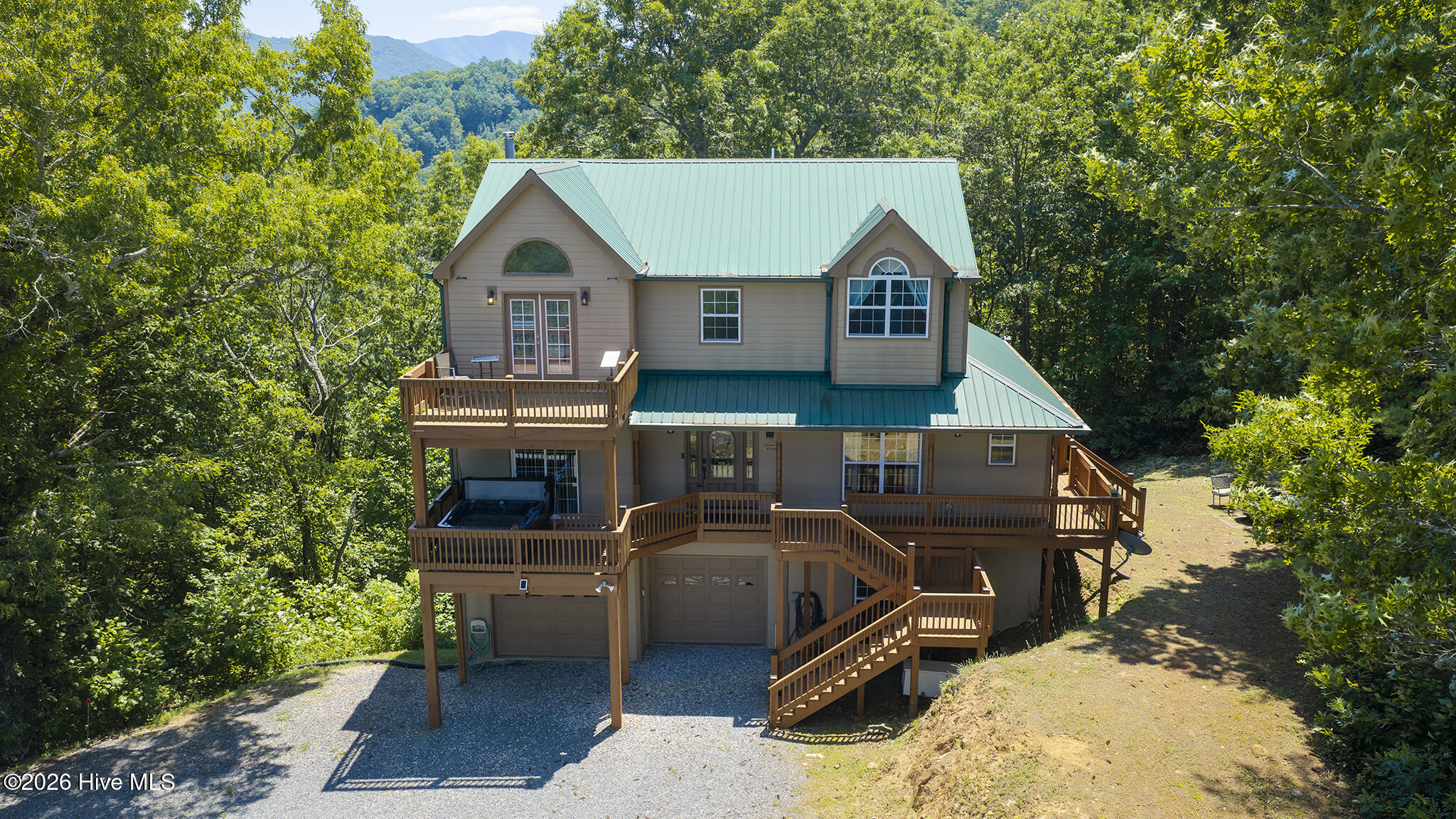 135 Eagles Nest Road