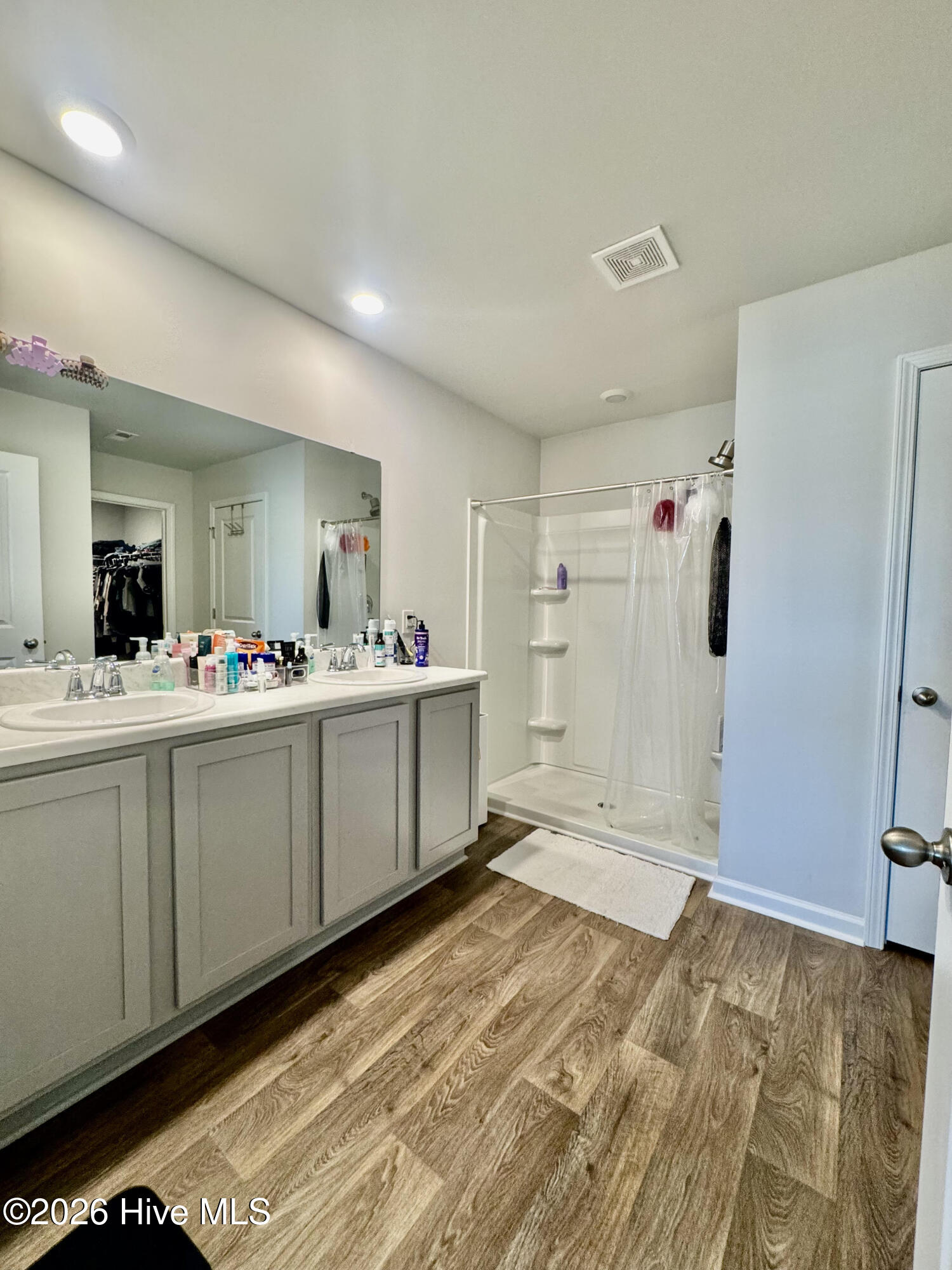 100558914 | Photo 13