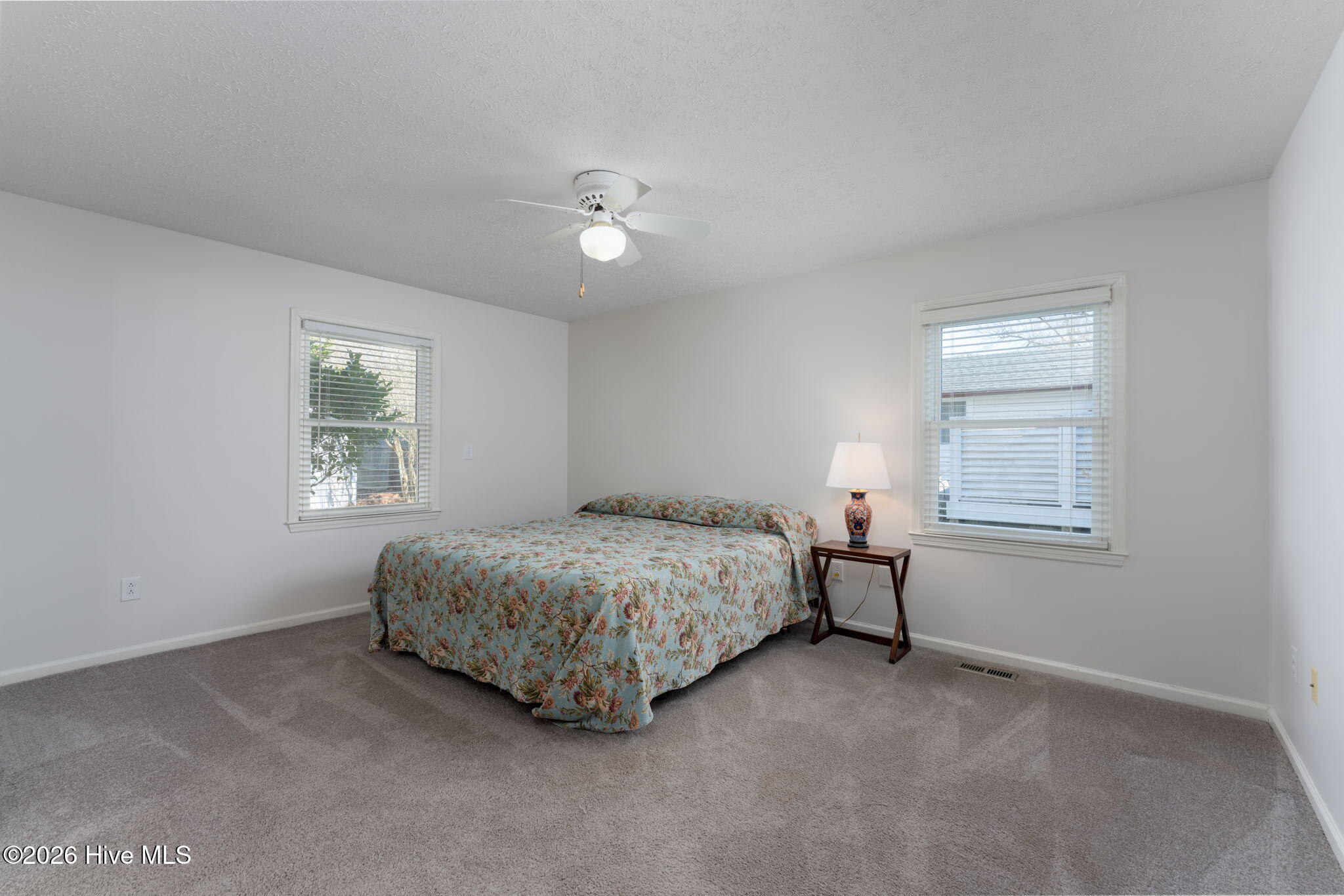 100553404 | Photo 18