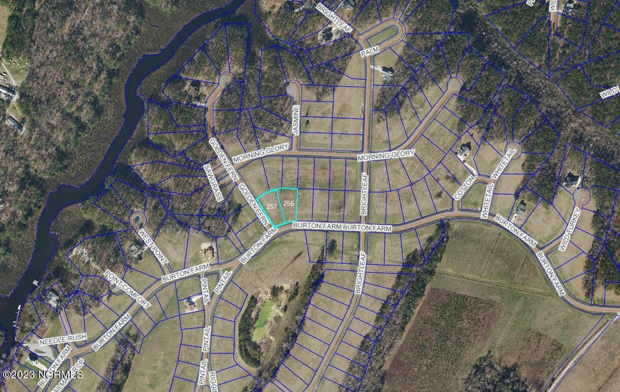 494 256 + 257 W Burton Farm Drive,Minnesott Beach