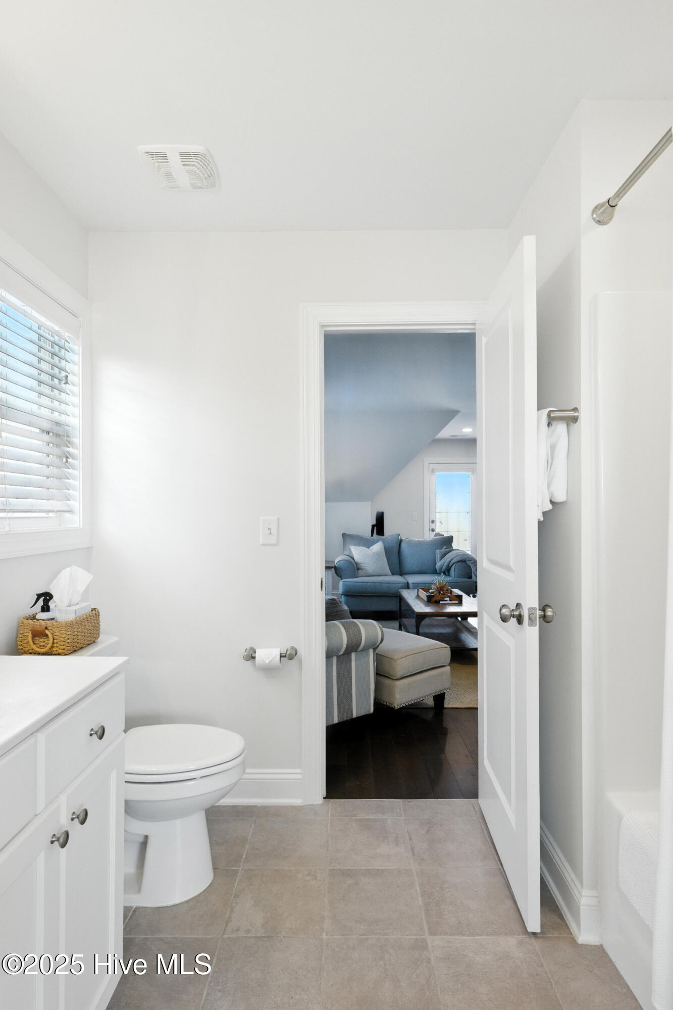 100547438 | Photo 20