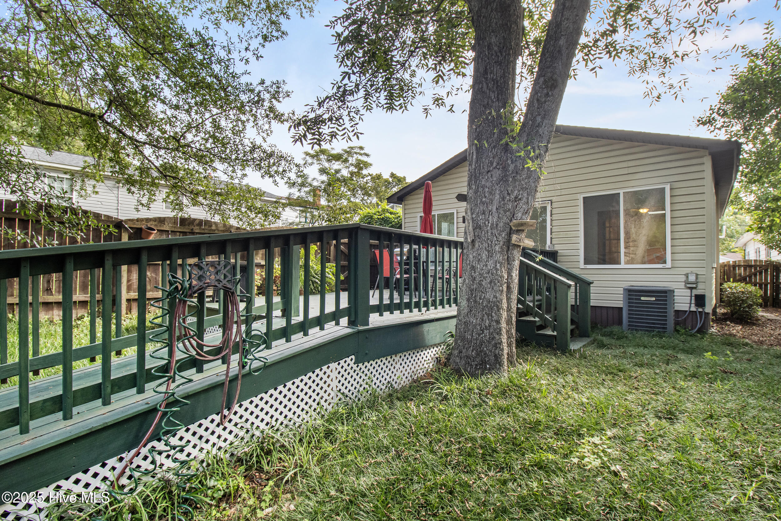 100528550 | Photo 50