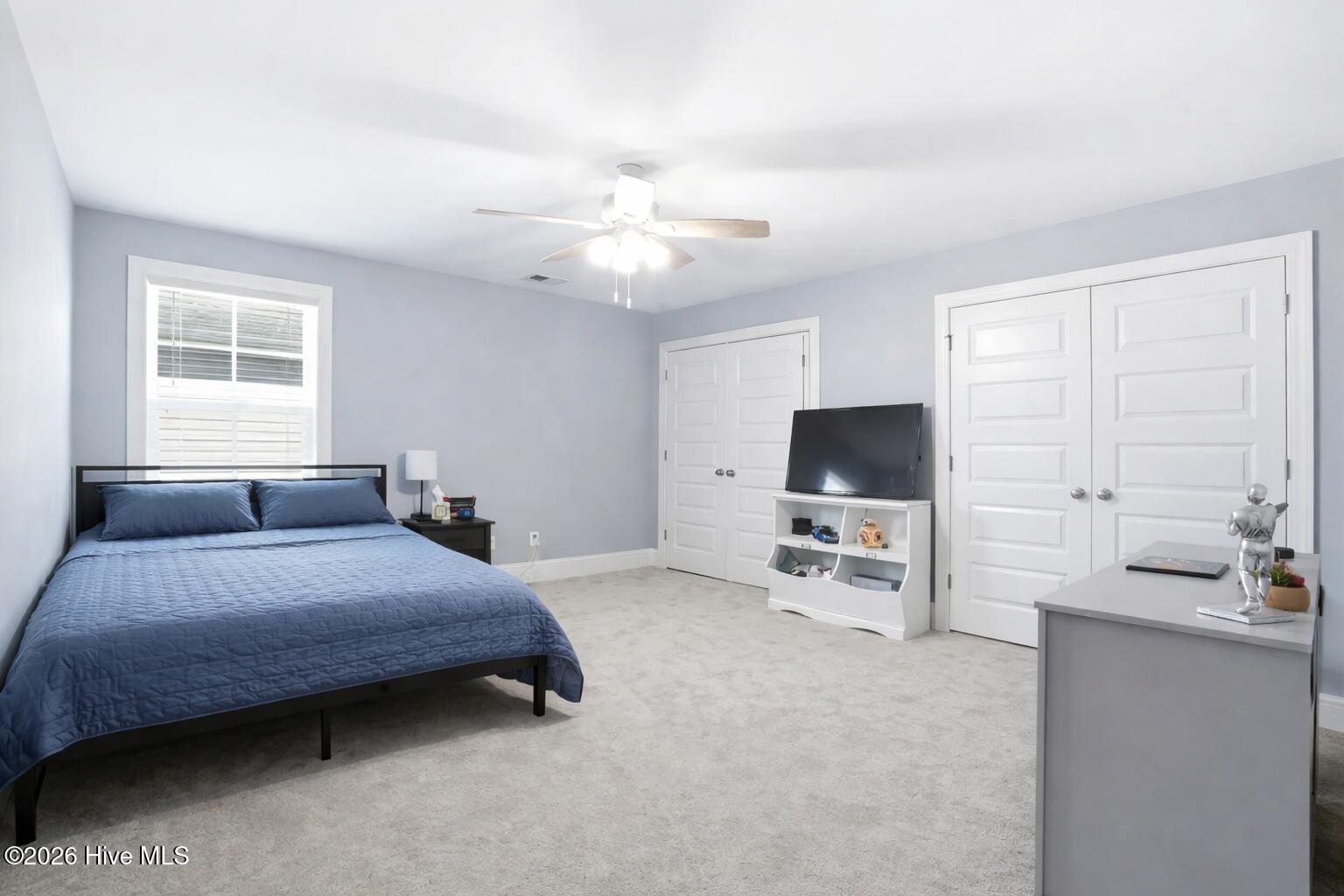 100563287 | Photo 62