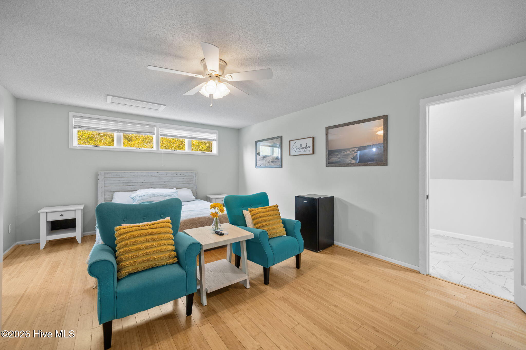 100547924 | Photo 21