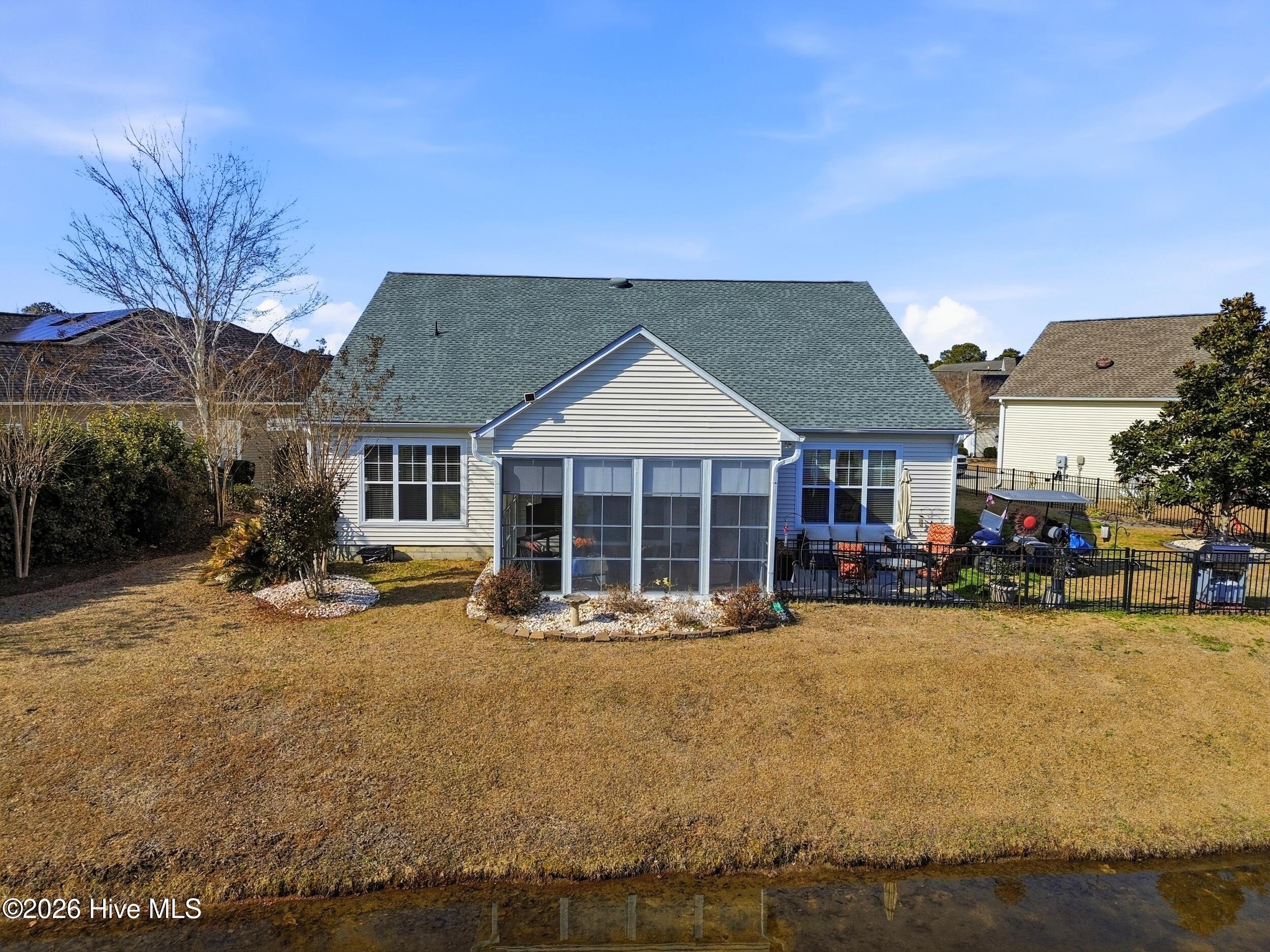 100553802 | Photo 46