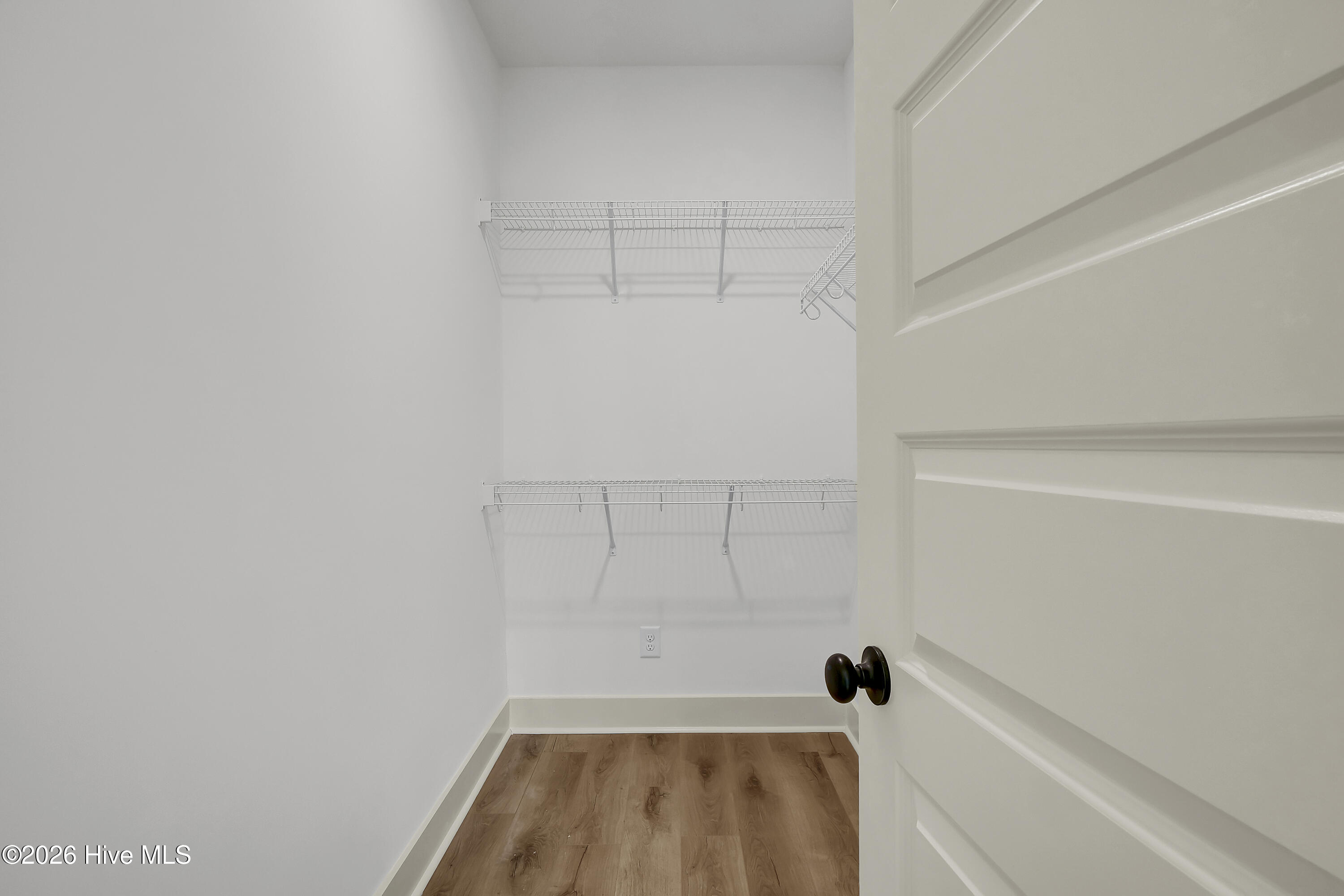 100549345 | Photo 31