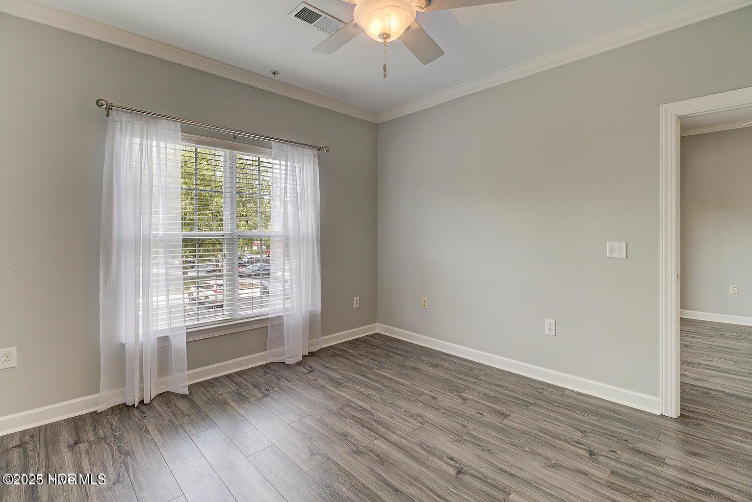 100527168 | Photo 14