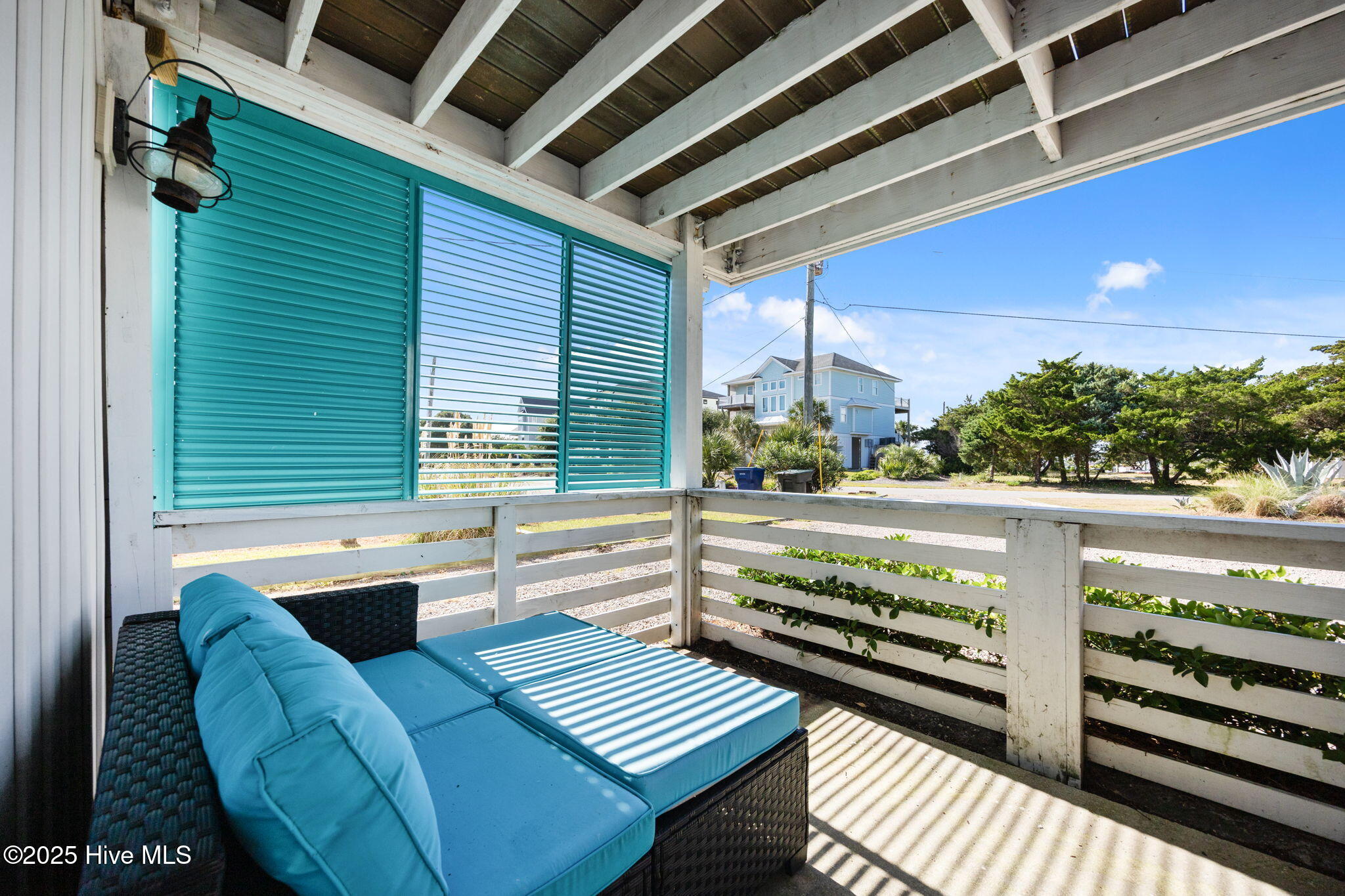 100532848 | Photo 29