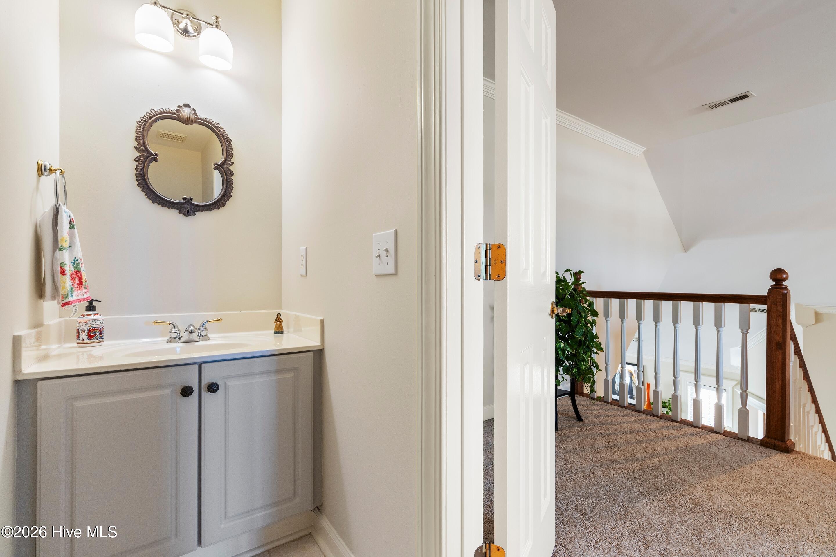 100549552 | Photo 52