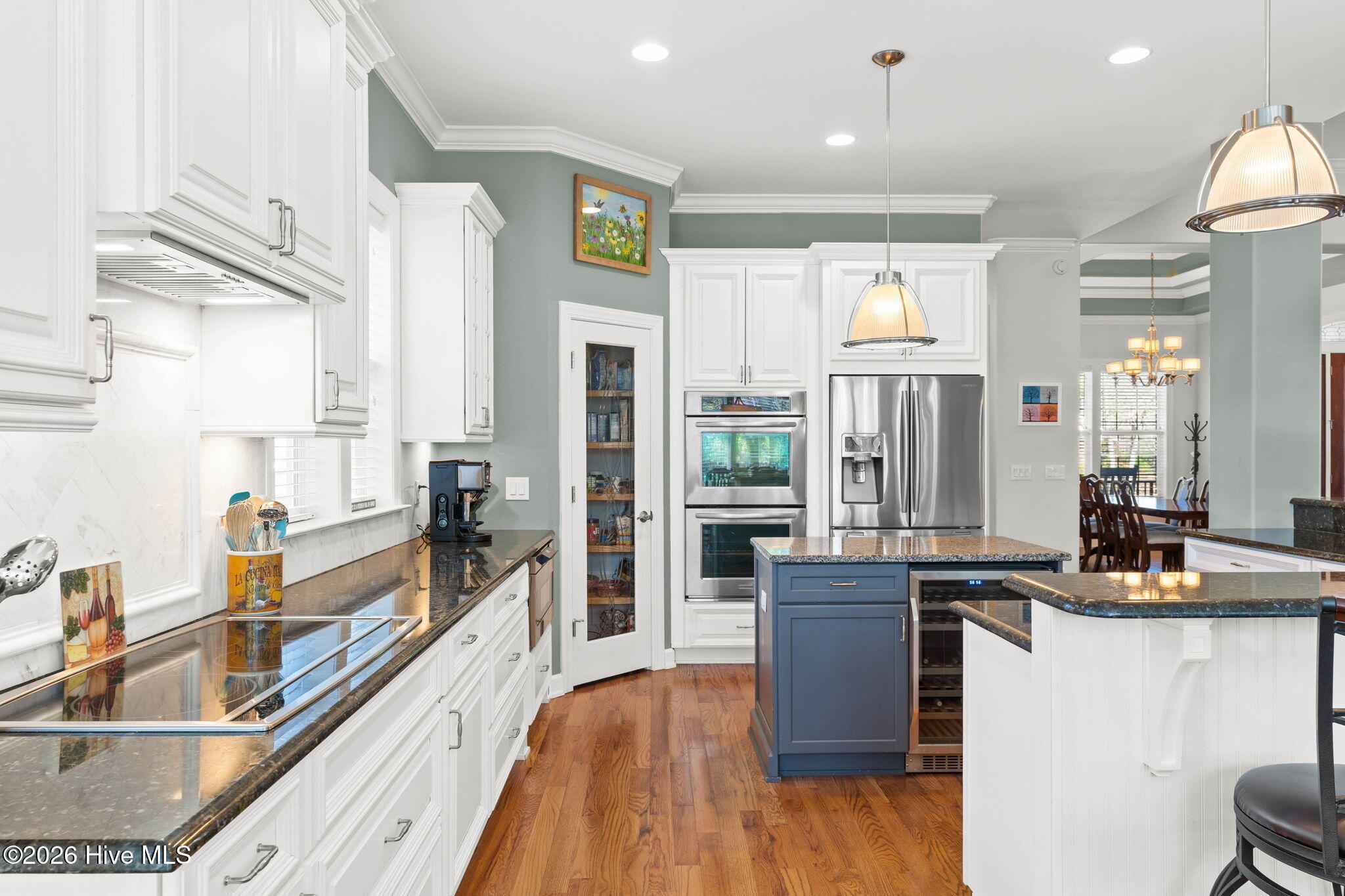 100553770 | Photo 12