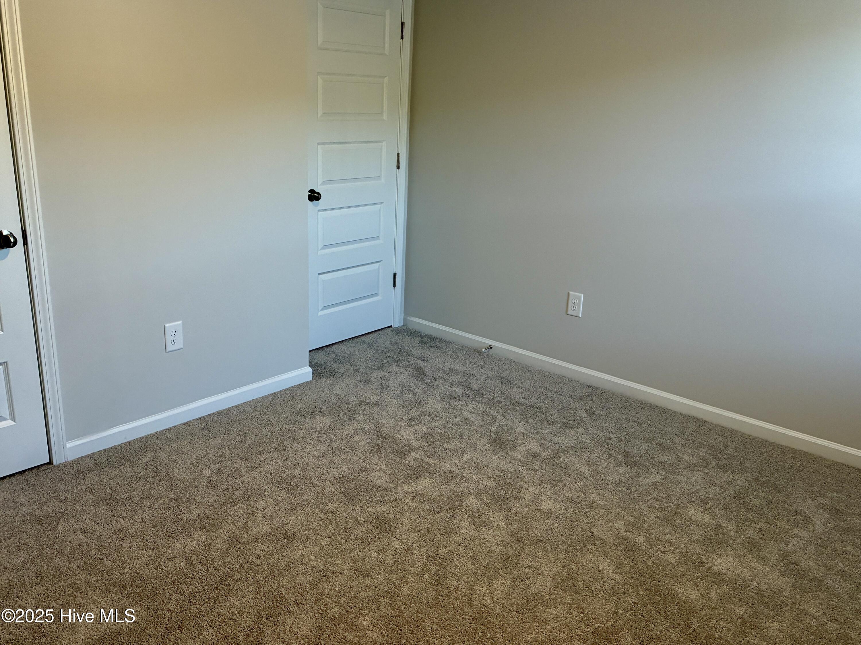 100543140 | Photo 37