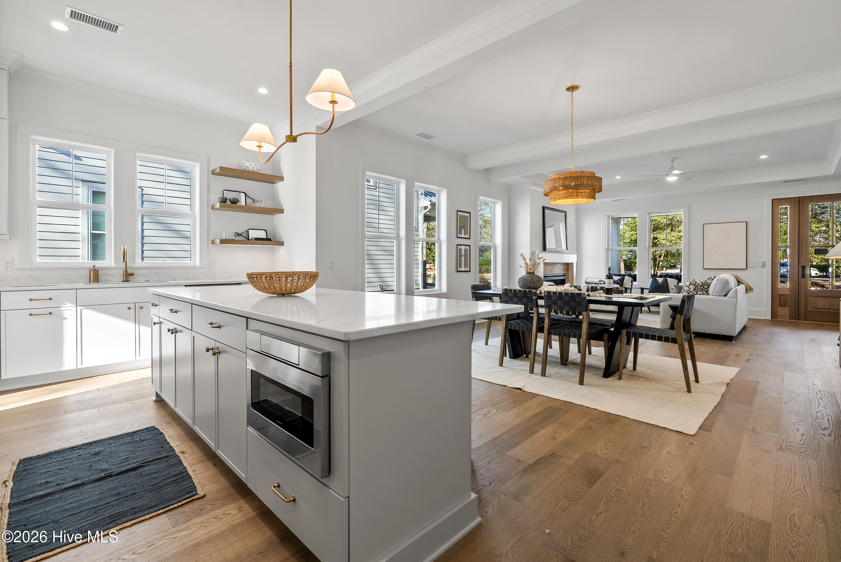 100499793 | Photo 14