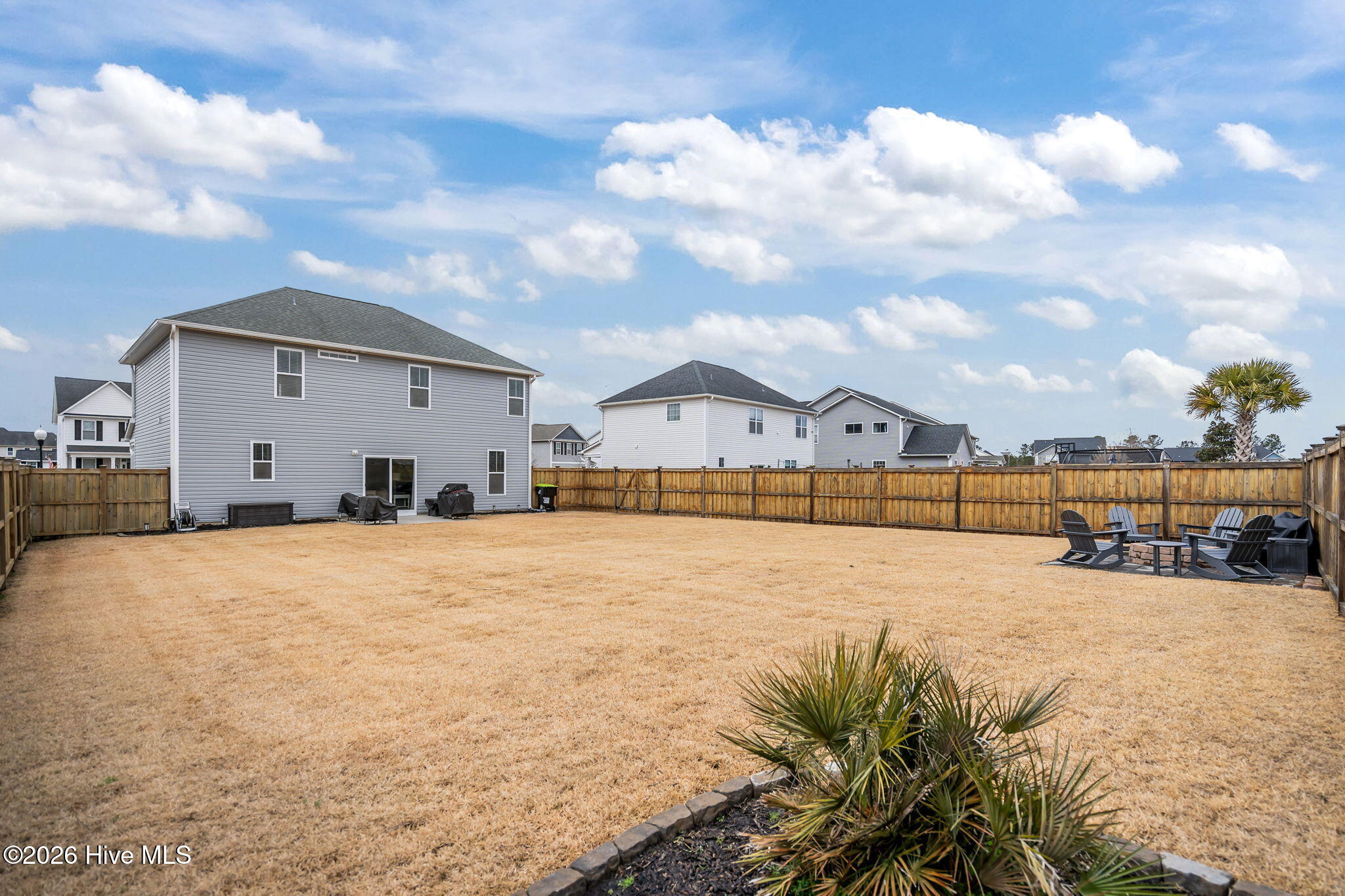 100555693 | Photo 40