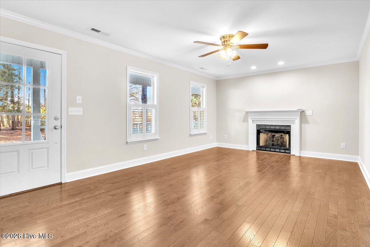 100556413 | Photo 15